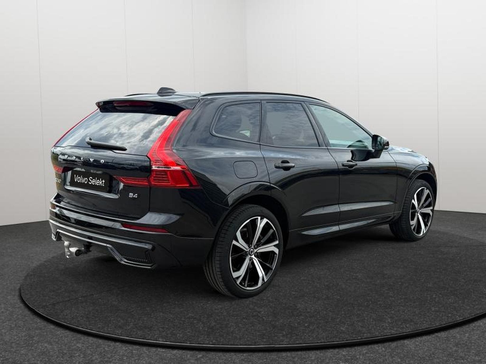 Volvo XC60 B4 Plus Dark / Essence (2024) - Foto 5