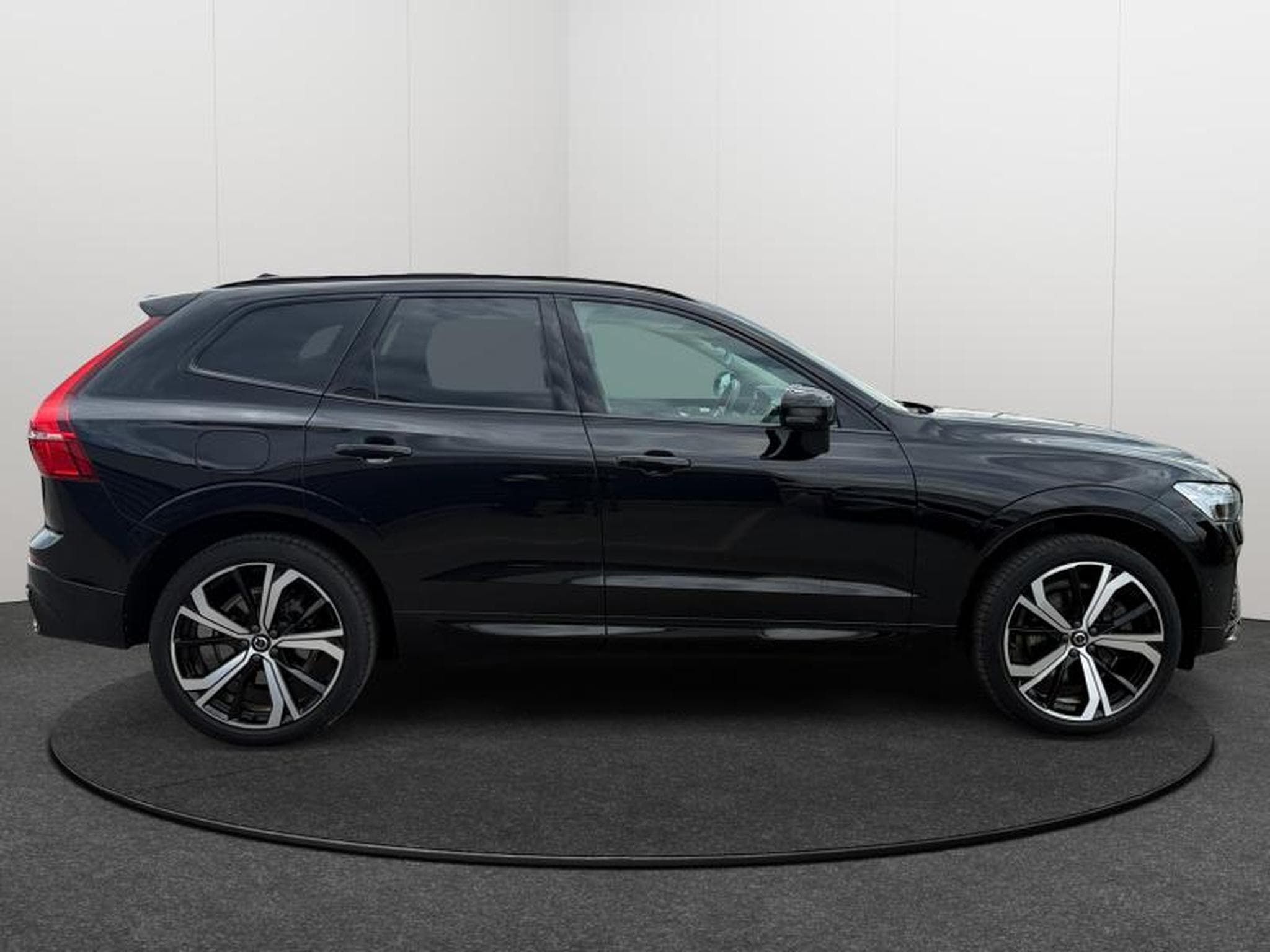 Volvo XC60 B4 Plus Dark / Essence (2024) - Foto 6