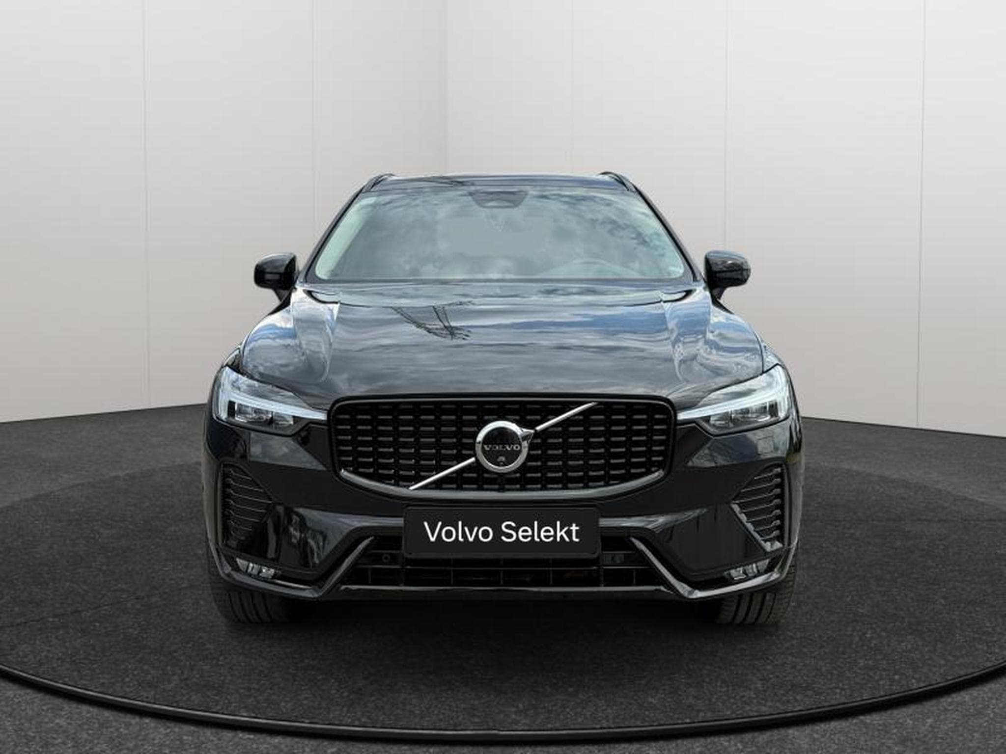 Volvo XC60 B4 Plus Dark / Essence (2024) - Foto 8