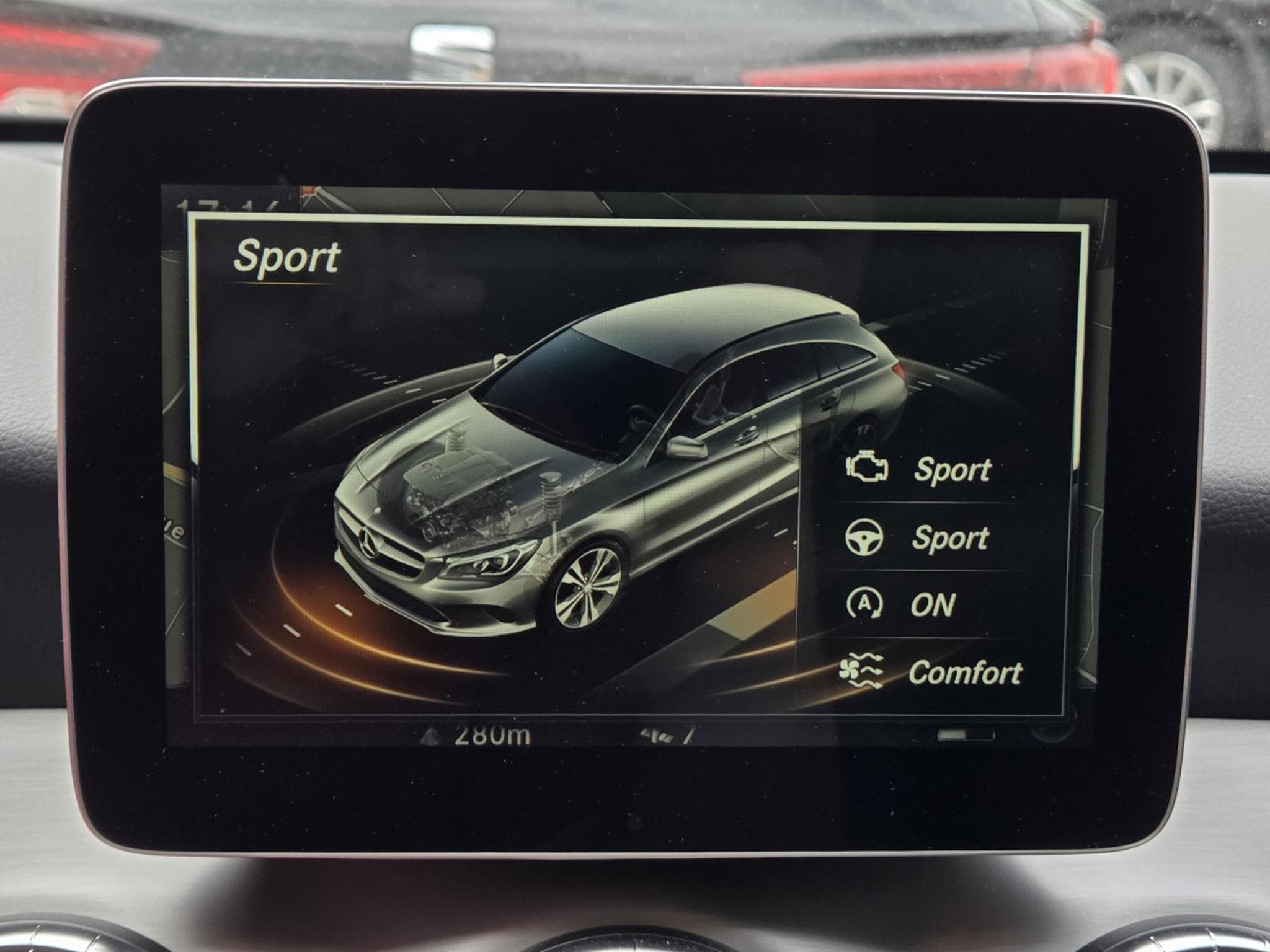 Mercedes CLA 200 Shooting Brake 7G-DCT AMG-LINE (2017) - Photo 17