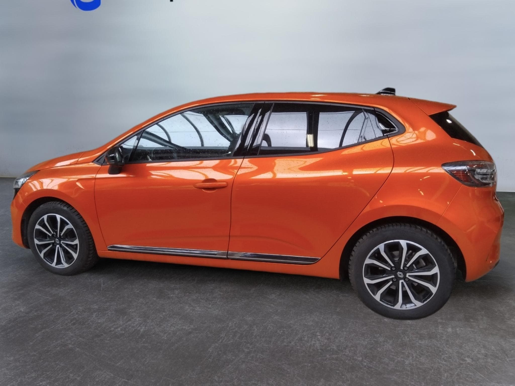 Renault Clio 1.0 Tce Techno (2024) - Foto 4