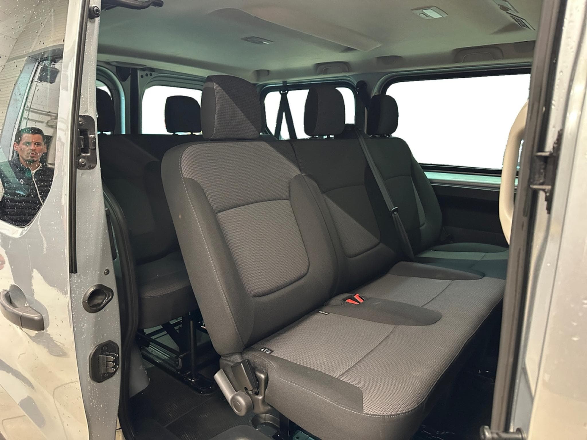 Renault Trafic Passenger Zen Energy Blue dCi 150 EDC 9 places (2024) - Foto 10