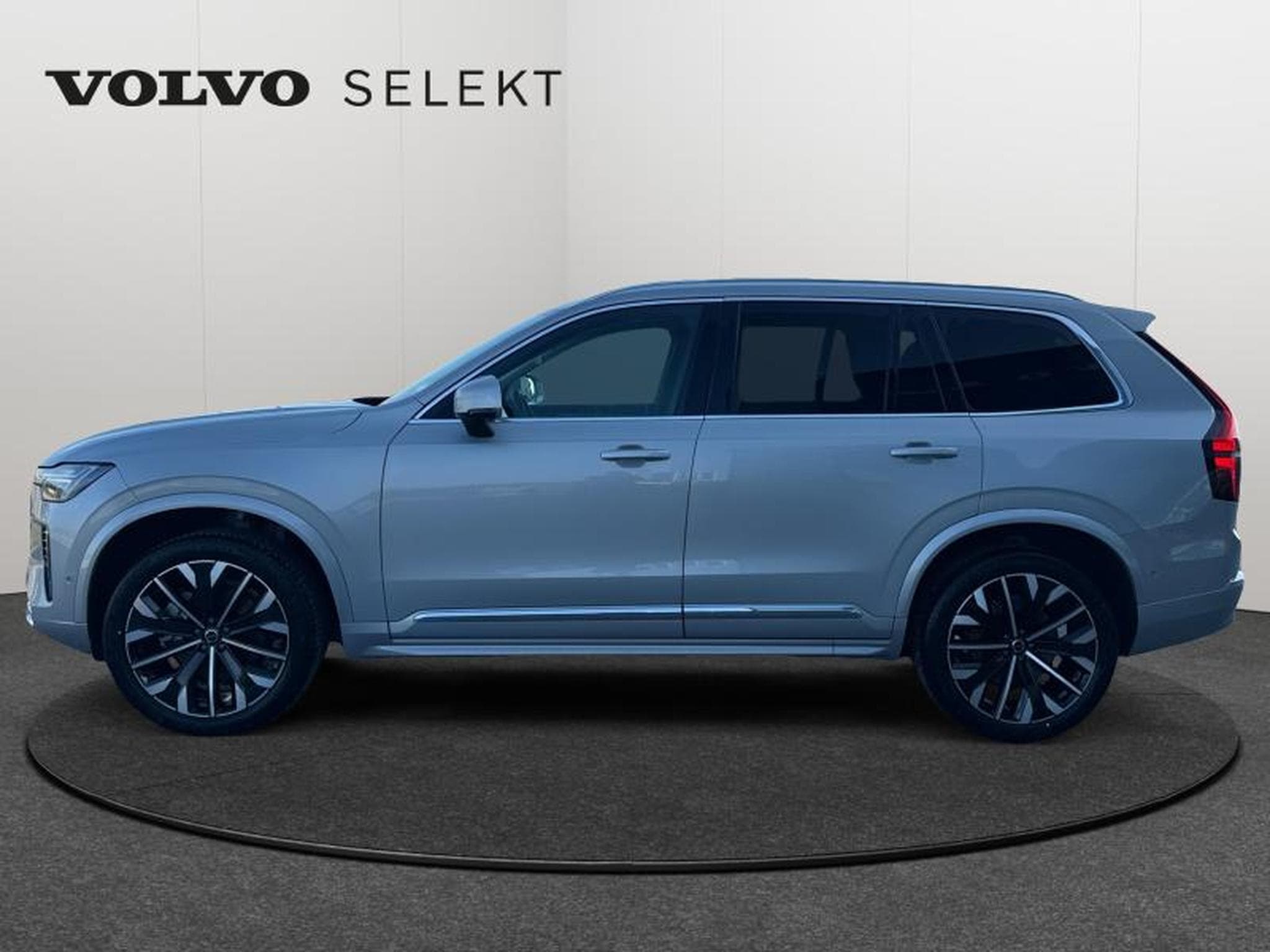 Volvo XC90 B5 Plus Bright / Essence (2025) - Foto 4