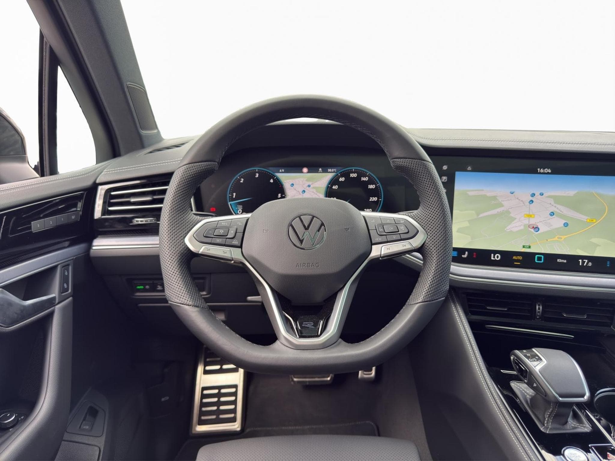 VW Touareg R-Line (2026) - Photo 9