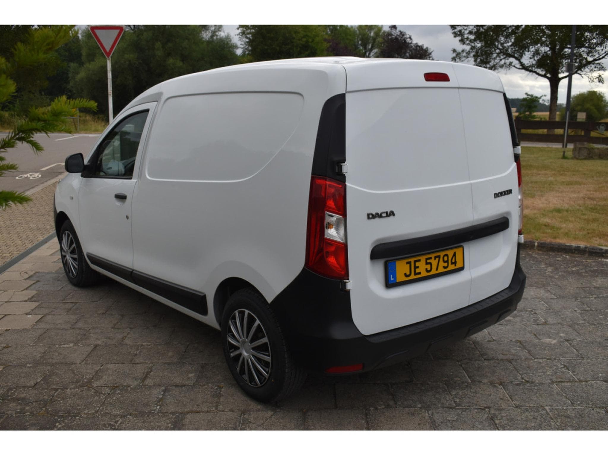 Dacia Dokker 1,5 DCi airco Euro 6 sans Adblue Navi (2018) - Foto 4