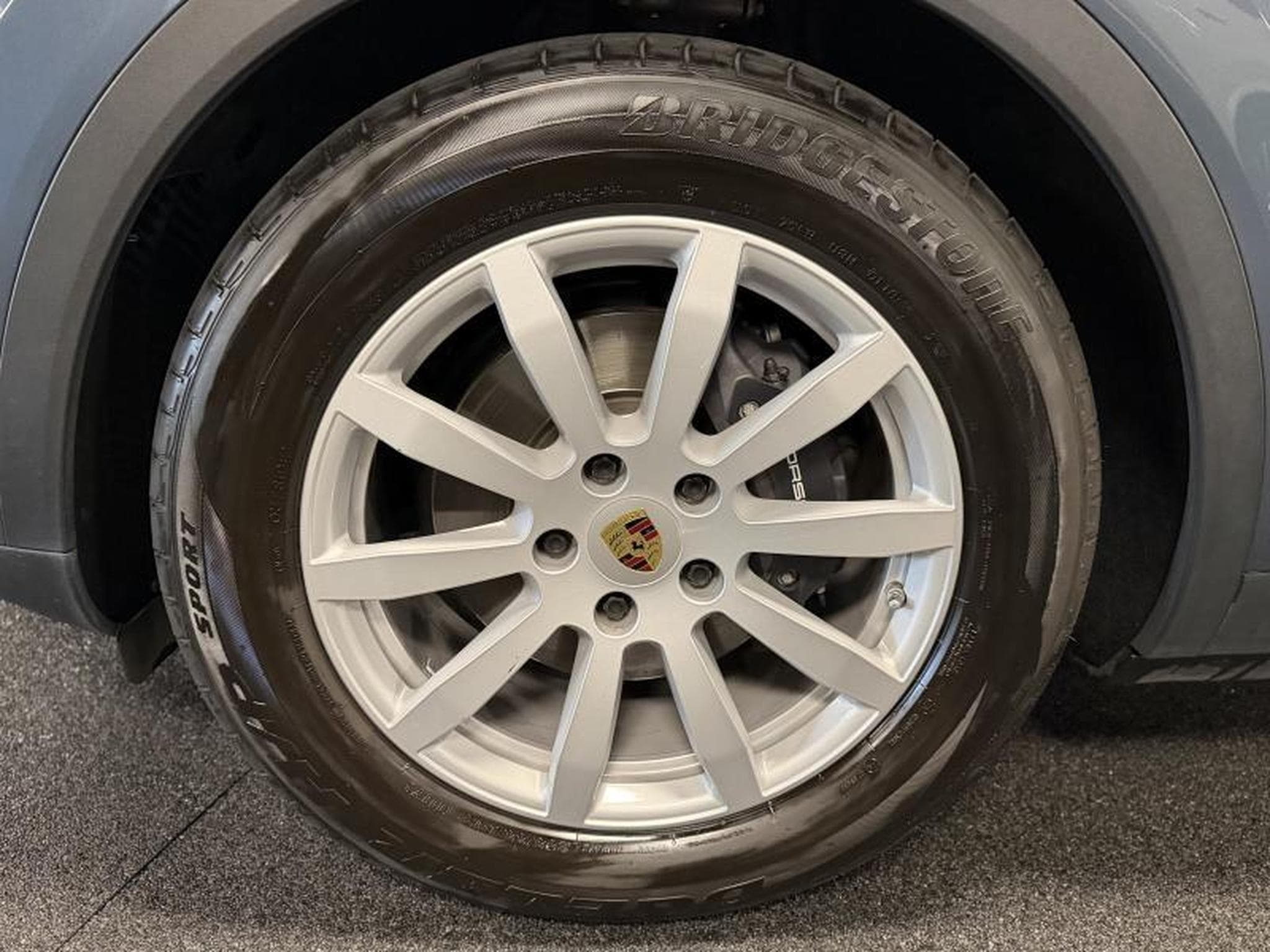 Porsche Cayenne 3.0 V6 340 (2018) - Photo 10