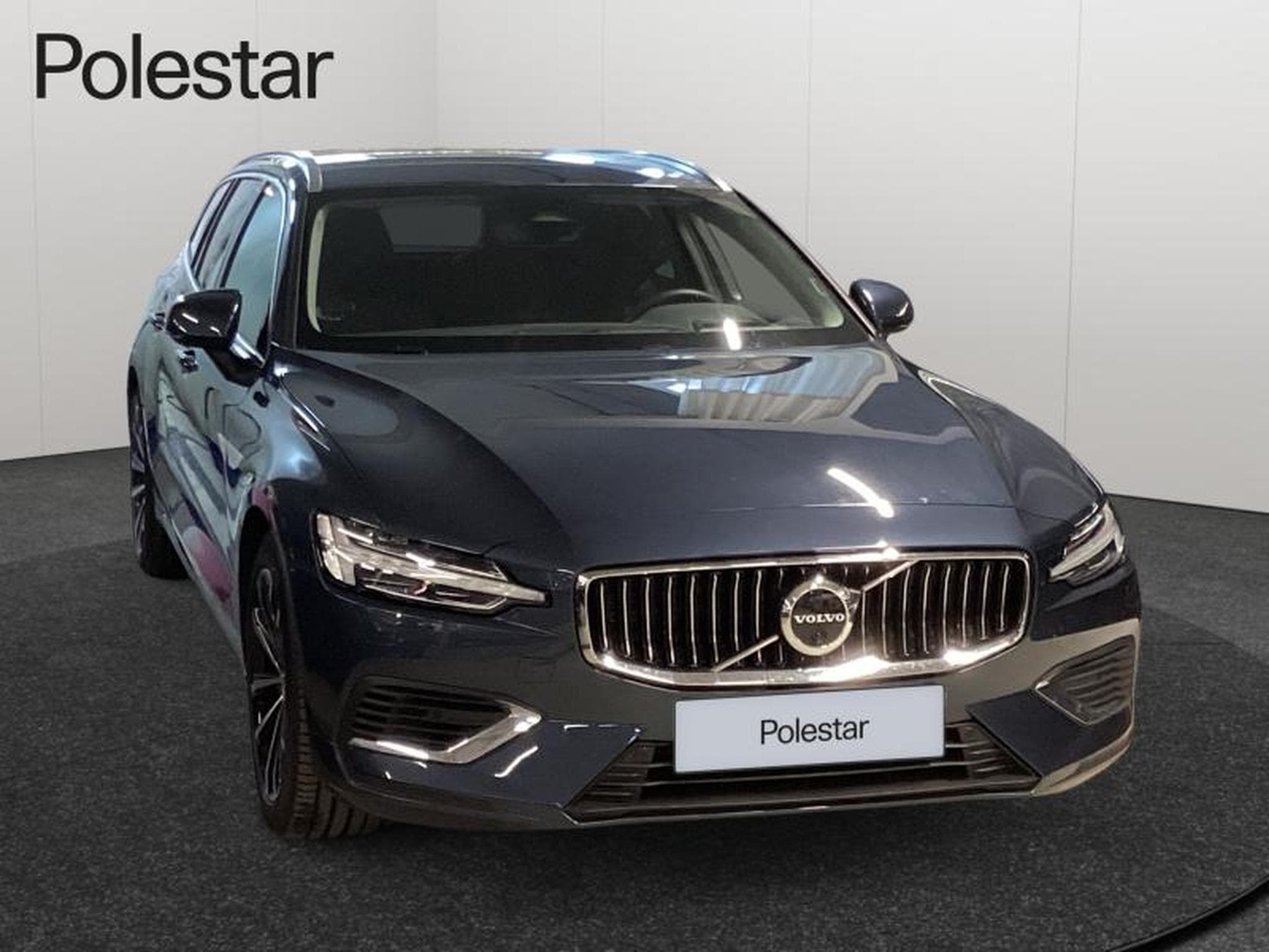 Volvo V60 T6 Plus Bright / Hybride (2025) - Photo 10