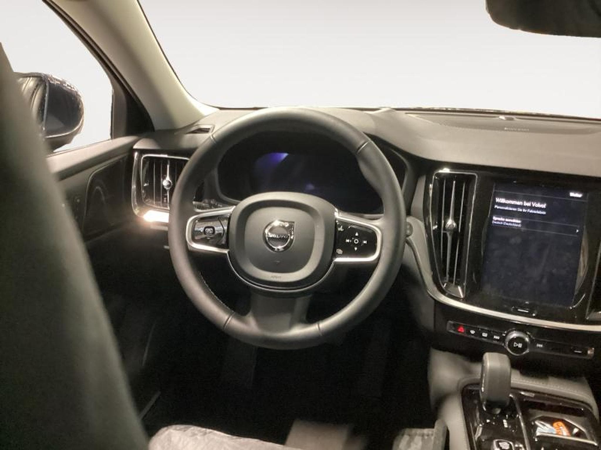 Volvo V60 T6 Plus Bright / Hybride (2025) - Photo 13