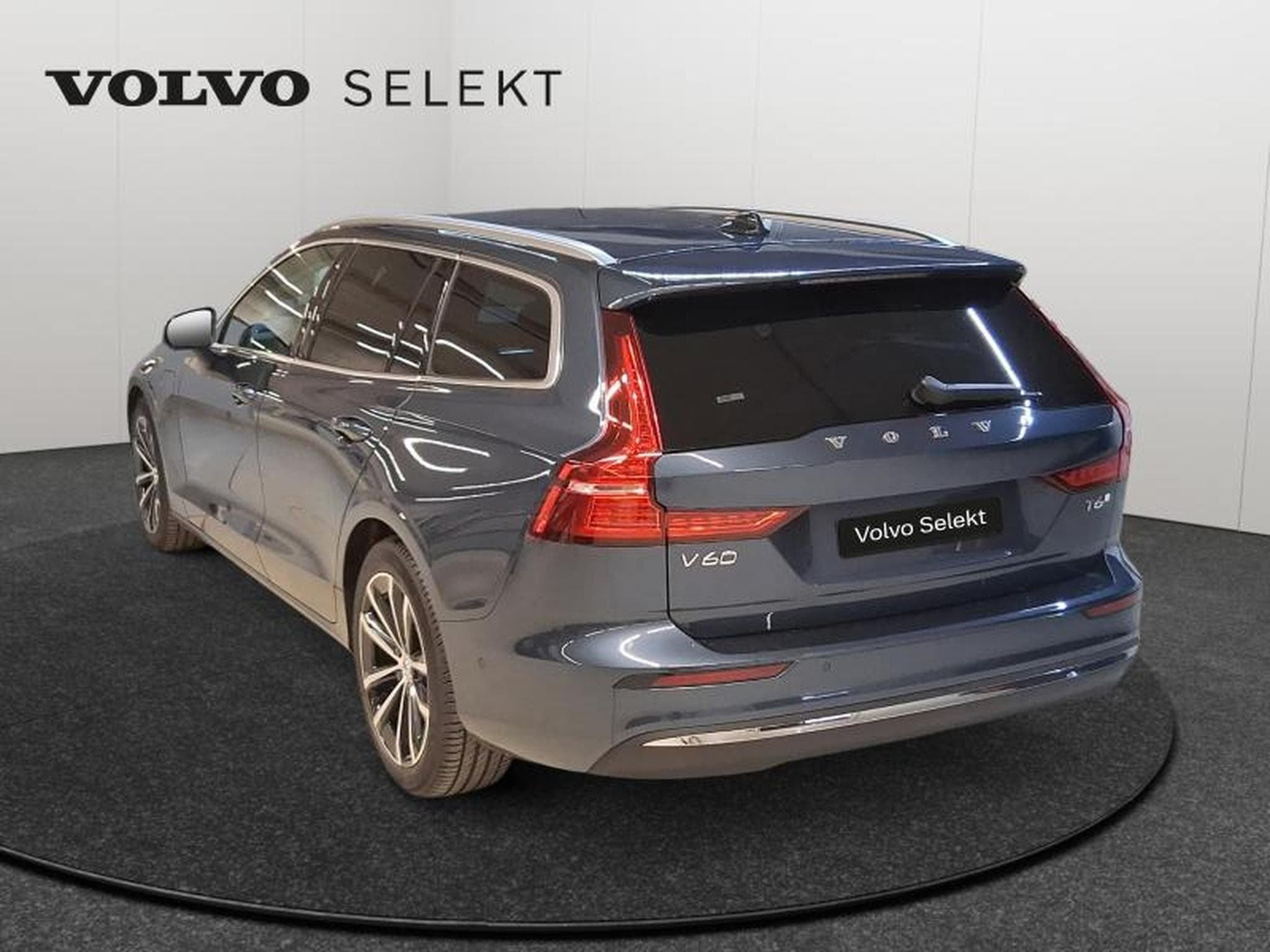 Volvo V60 T6 Plus Bright / Hybride (2025) - Photo 4
