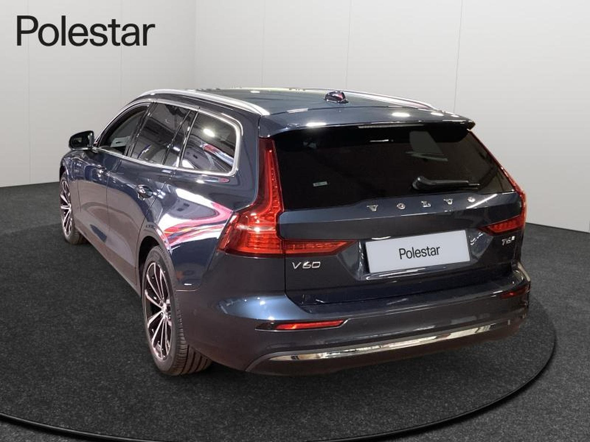 Volvo V60 T6 Plus Bright / Hybride (2025) - Photo 8