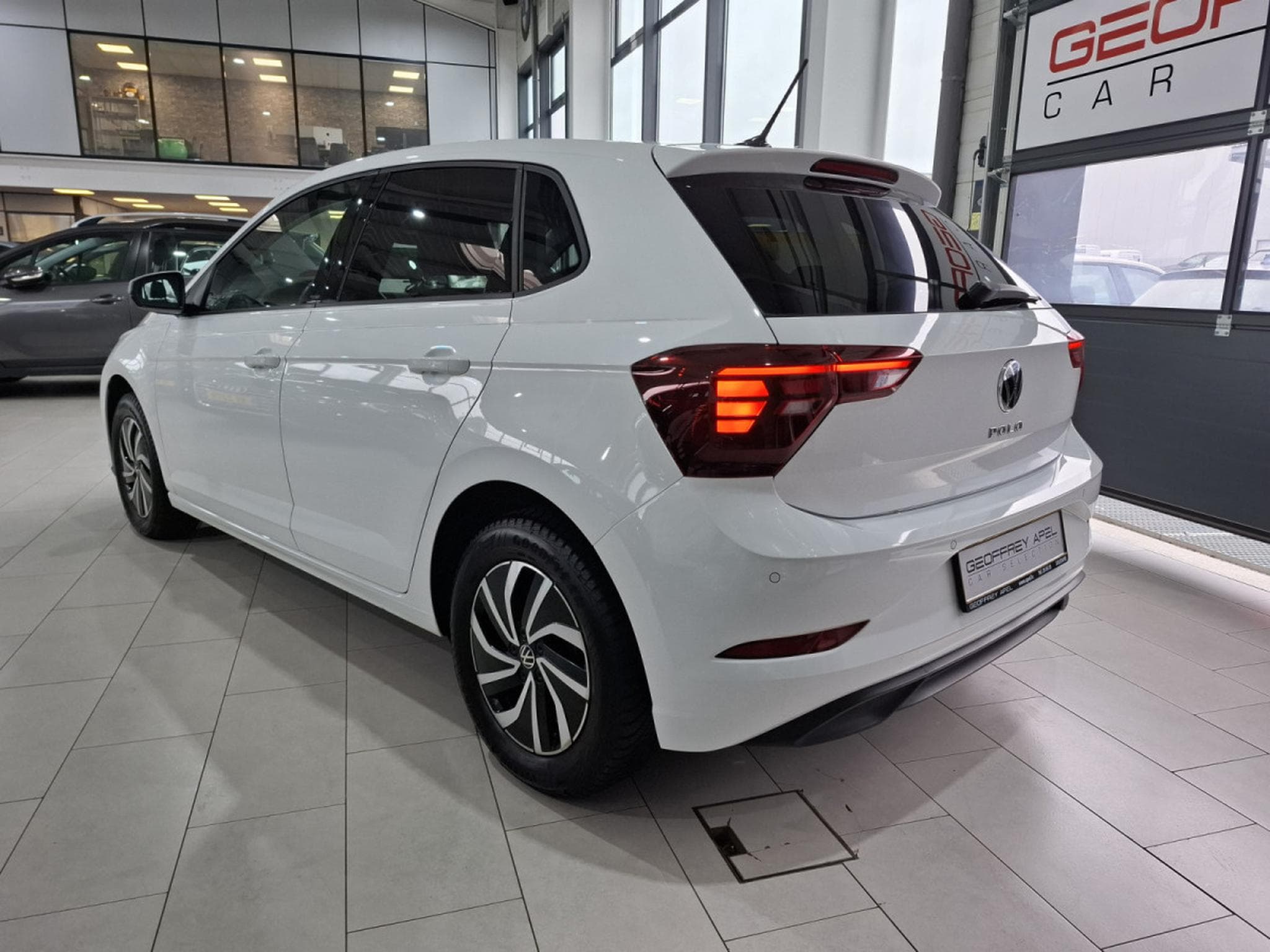 VW Polo 1.0 TSI 95 LIFE, 1 HAND, DIGITAL COCKPIT, CARPLAY, NAVI, FRA (2023) - Foto 2