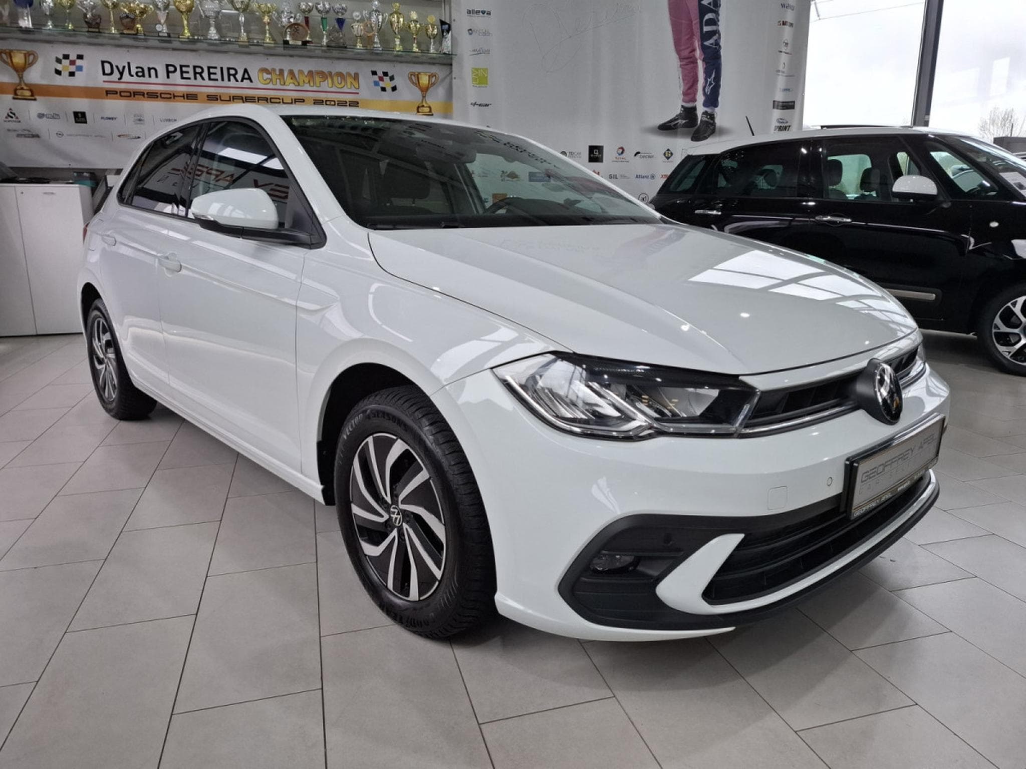 VW Polo 1.0 TSI 95 LIFE, 1 HAND, DIGITAL COCKPIT, CARPLAY, NAVI, FRA (2023) - Foto 4
