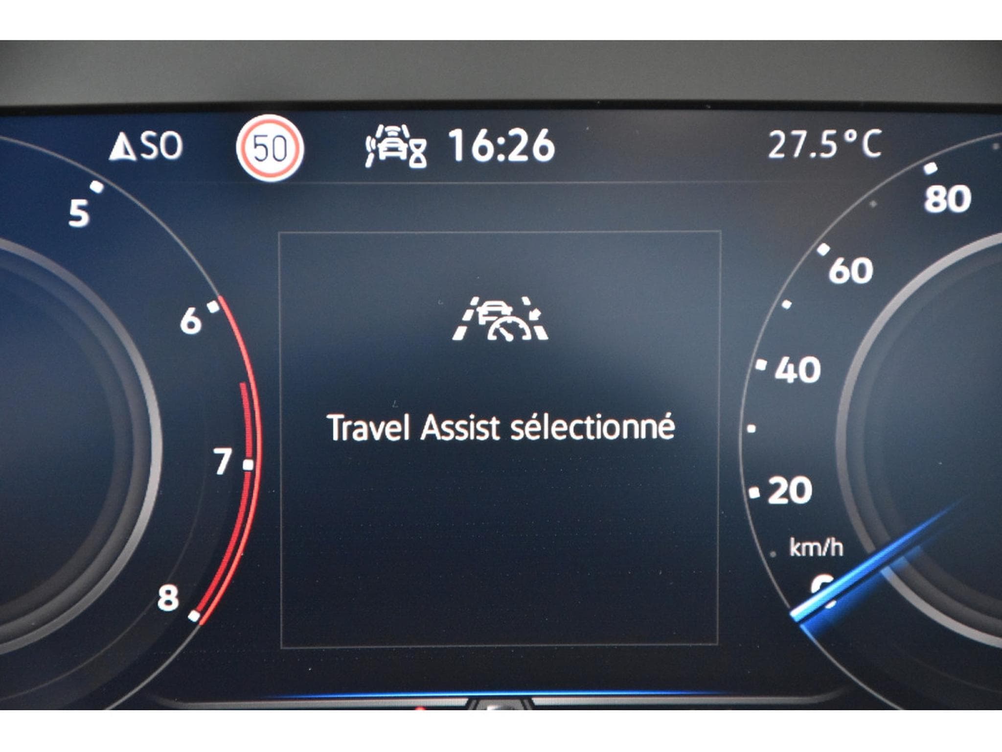 VW Tiguan 1.5 TSI Elegance DSG ACC GPS LANE SIDE KEYLESS ATT RMQ 1° M. (2024) - Photo 19