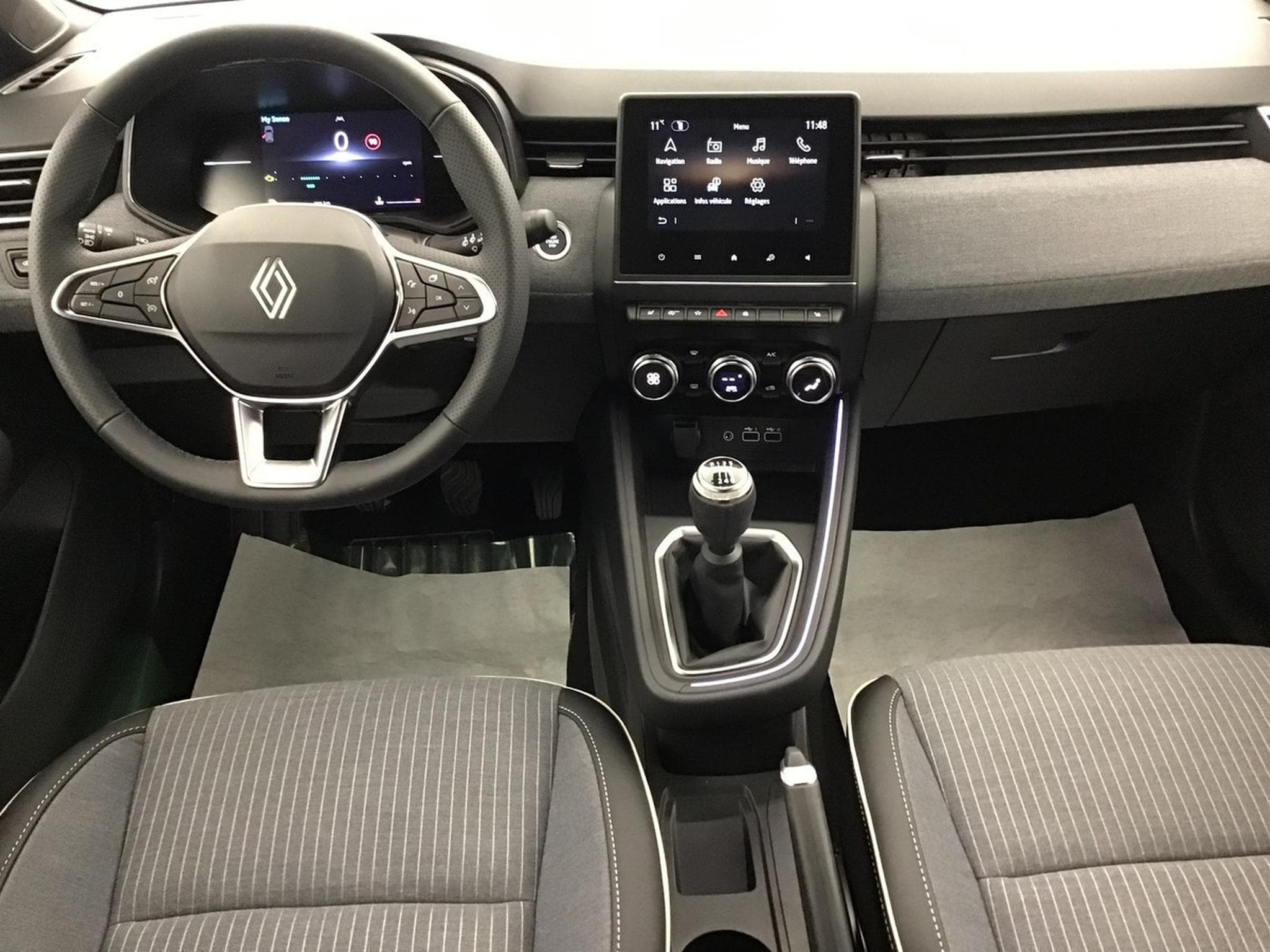 Renault Clio 1.0 TCE 90 Techno (2025) - Photo 5