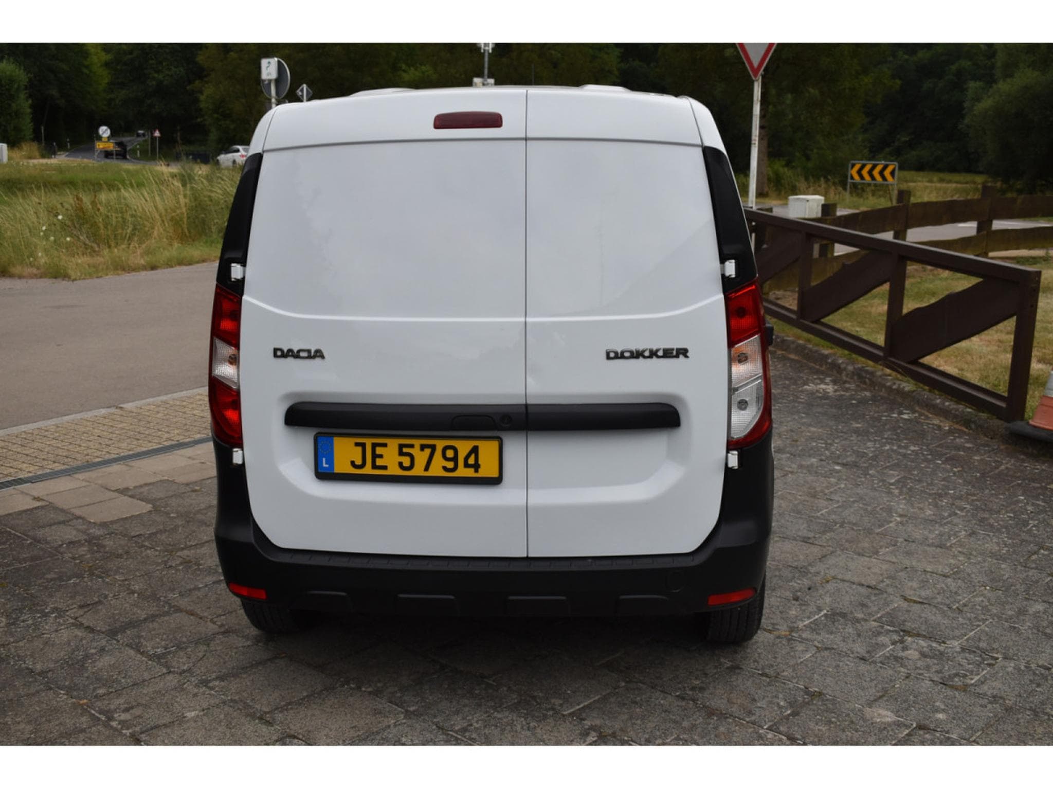 Dacia Dokker 1,5 DCi airco Euro 6 sans Adblue Navi (2018) - Photo 8