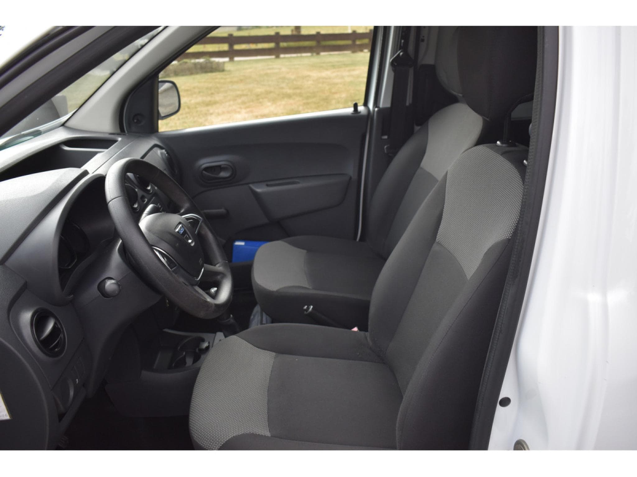 Dacia Dokker 1,5 DCi airco Eu6 sans Adblue (2019) - Photo 12
