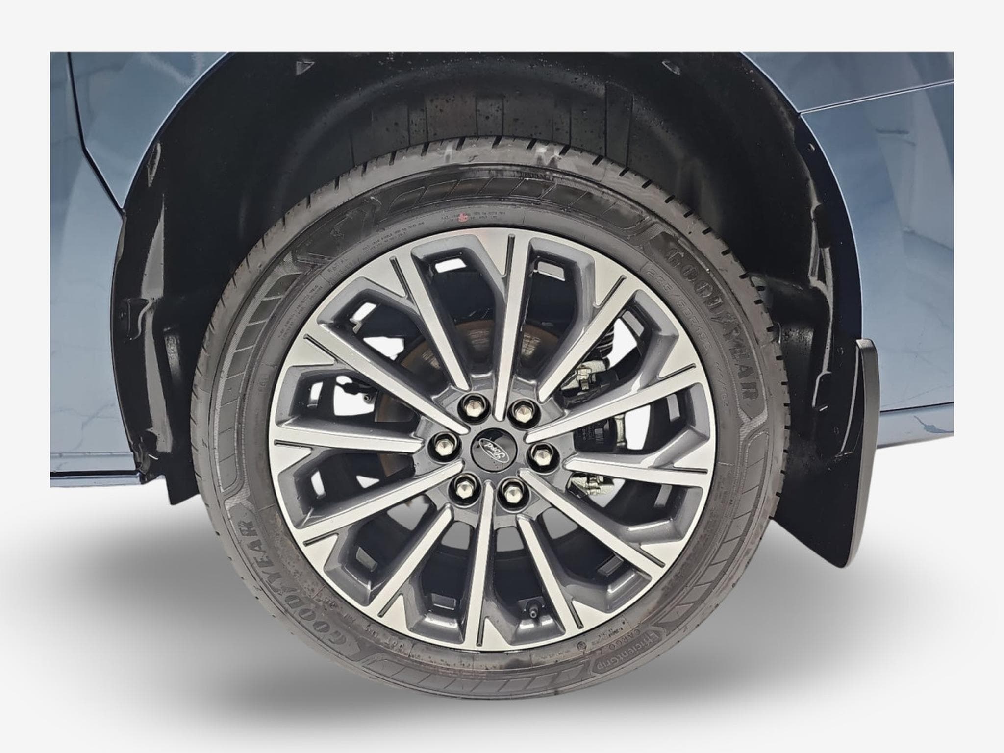 Ford Tourneo 2.0 TDCI ECOBLUE 170 L1 Titanium X (2026) - Photo 6