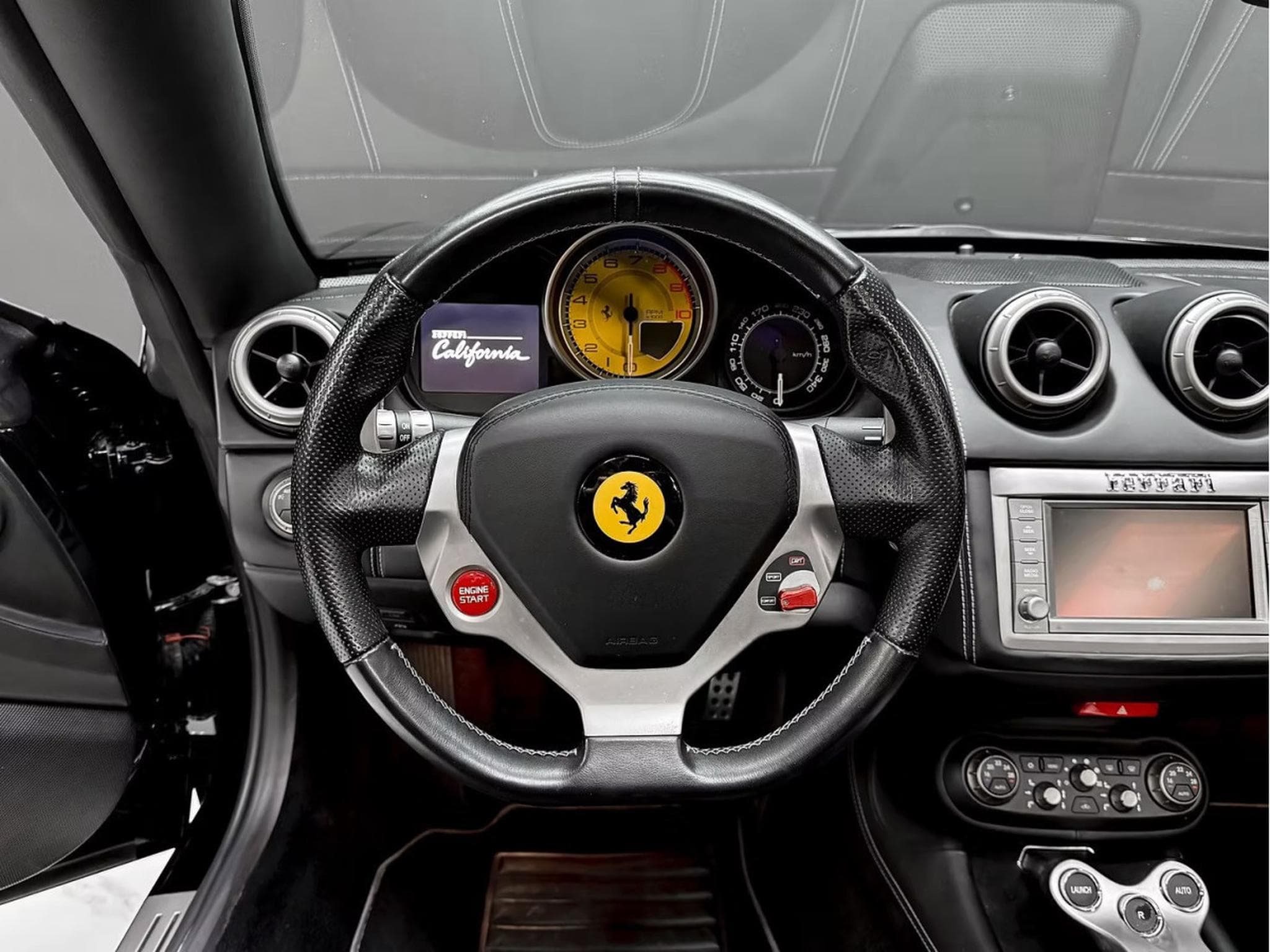 Ferrari California V8 4.3 Nero Daytona (2010) - Photo 11
