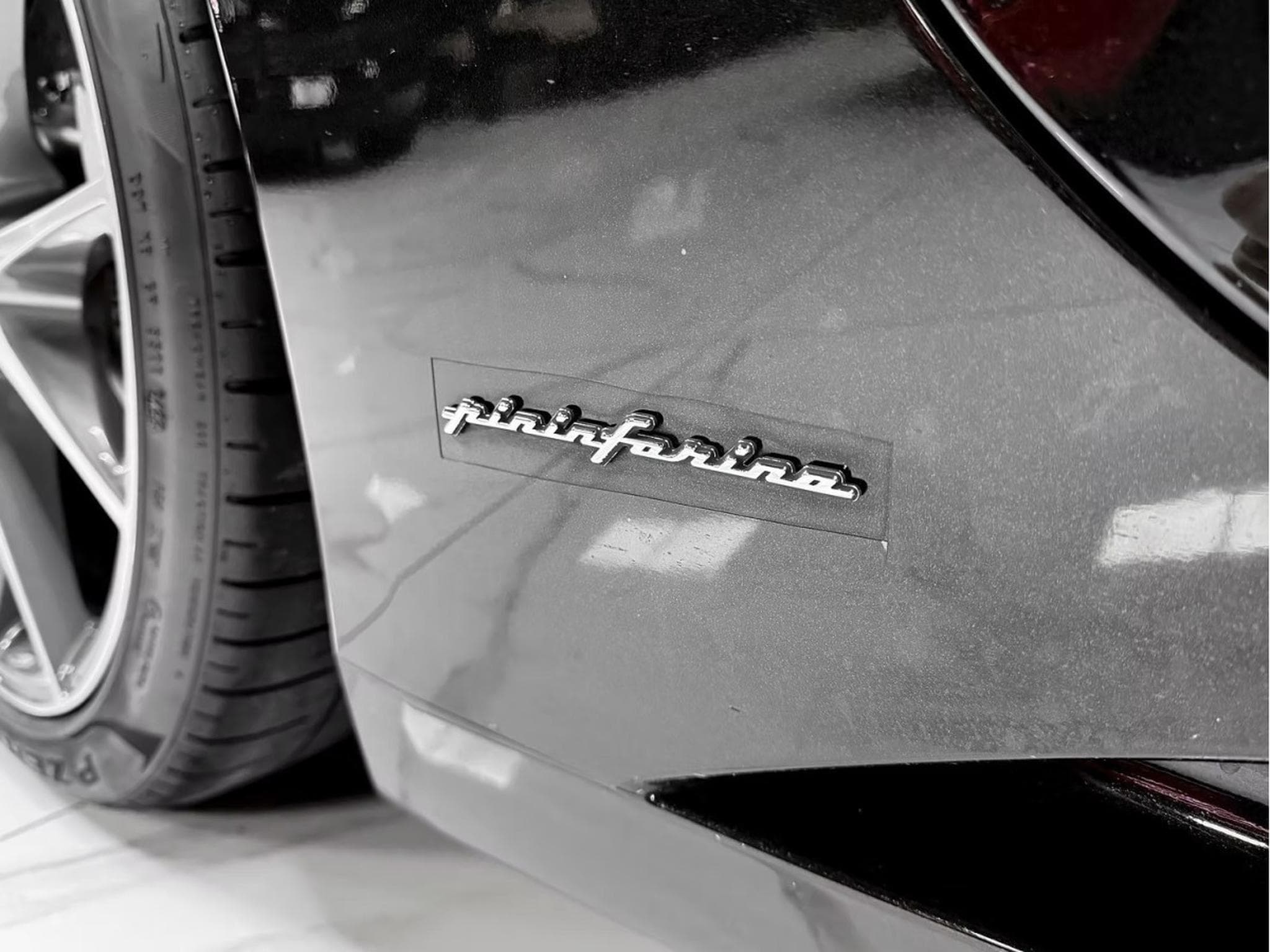 Ferrari California V8 4.3 Nero Daytona (2010) - Photo 13