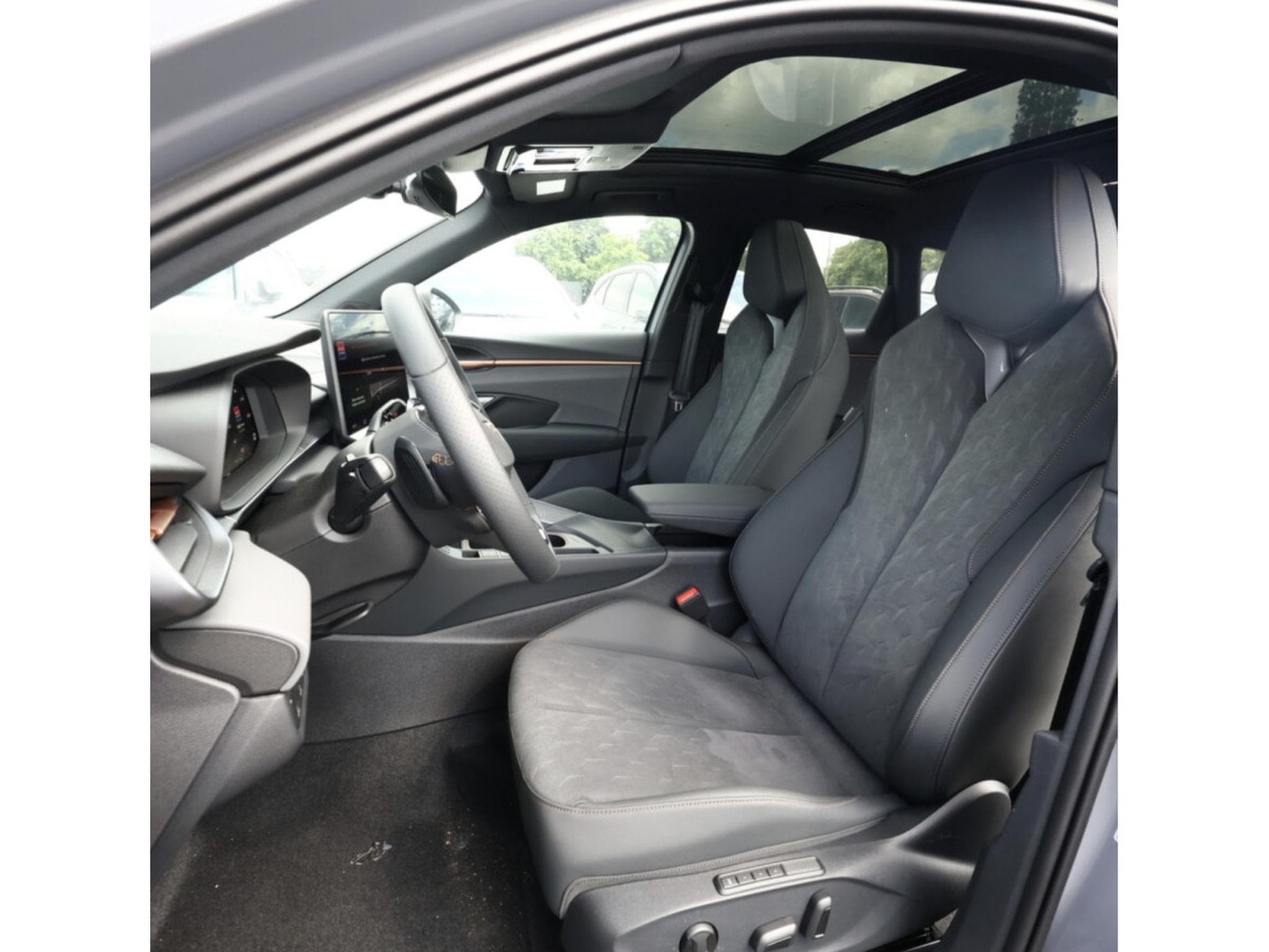 Cupra Terramar Terramar VZ 4x4 265 ch Automatique (2026) - Photo 6