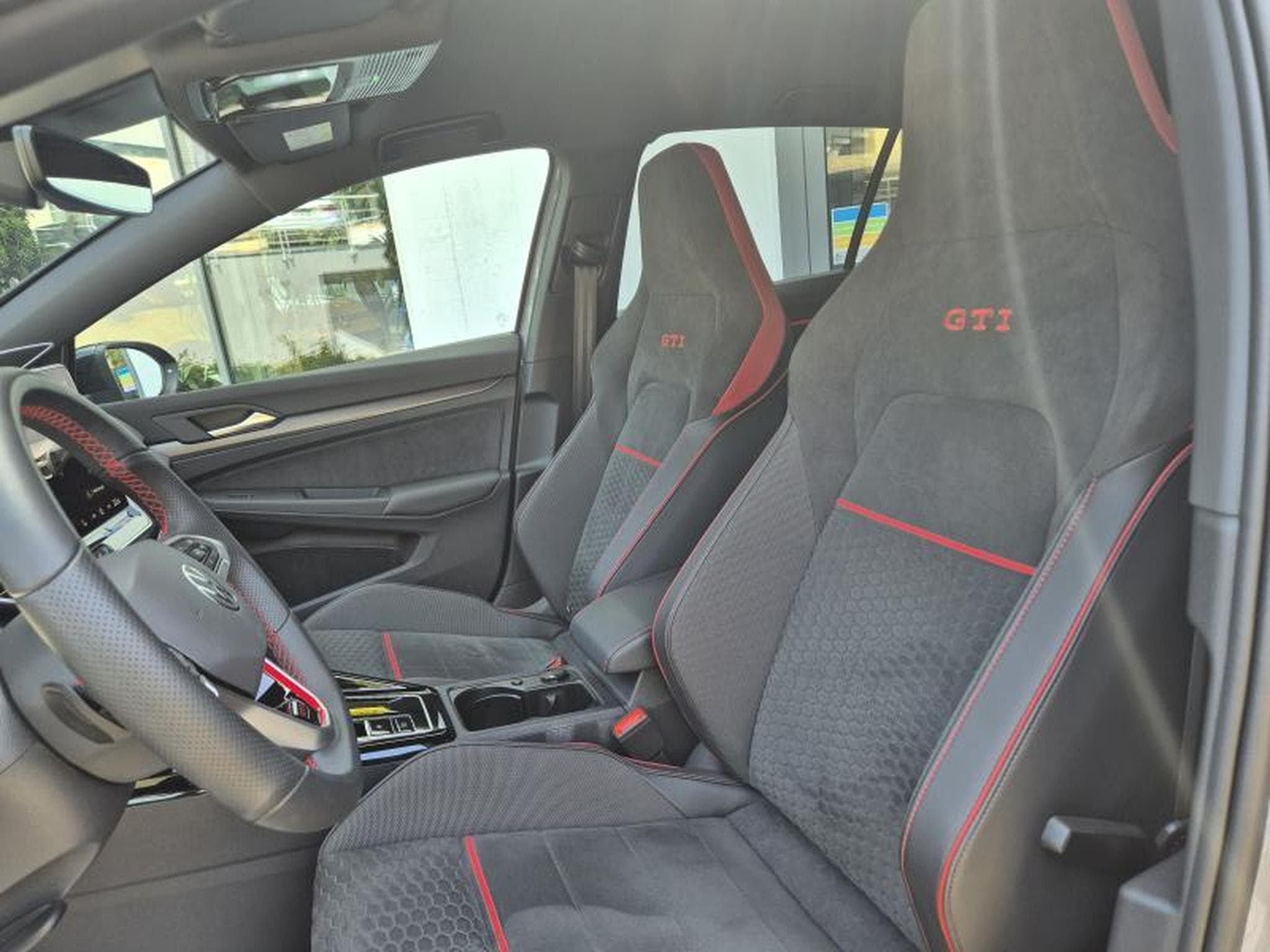 VW Golf GTI Clubsport (2025) - Foto 10