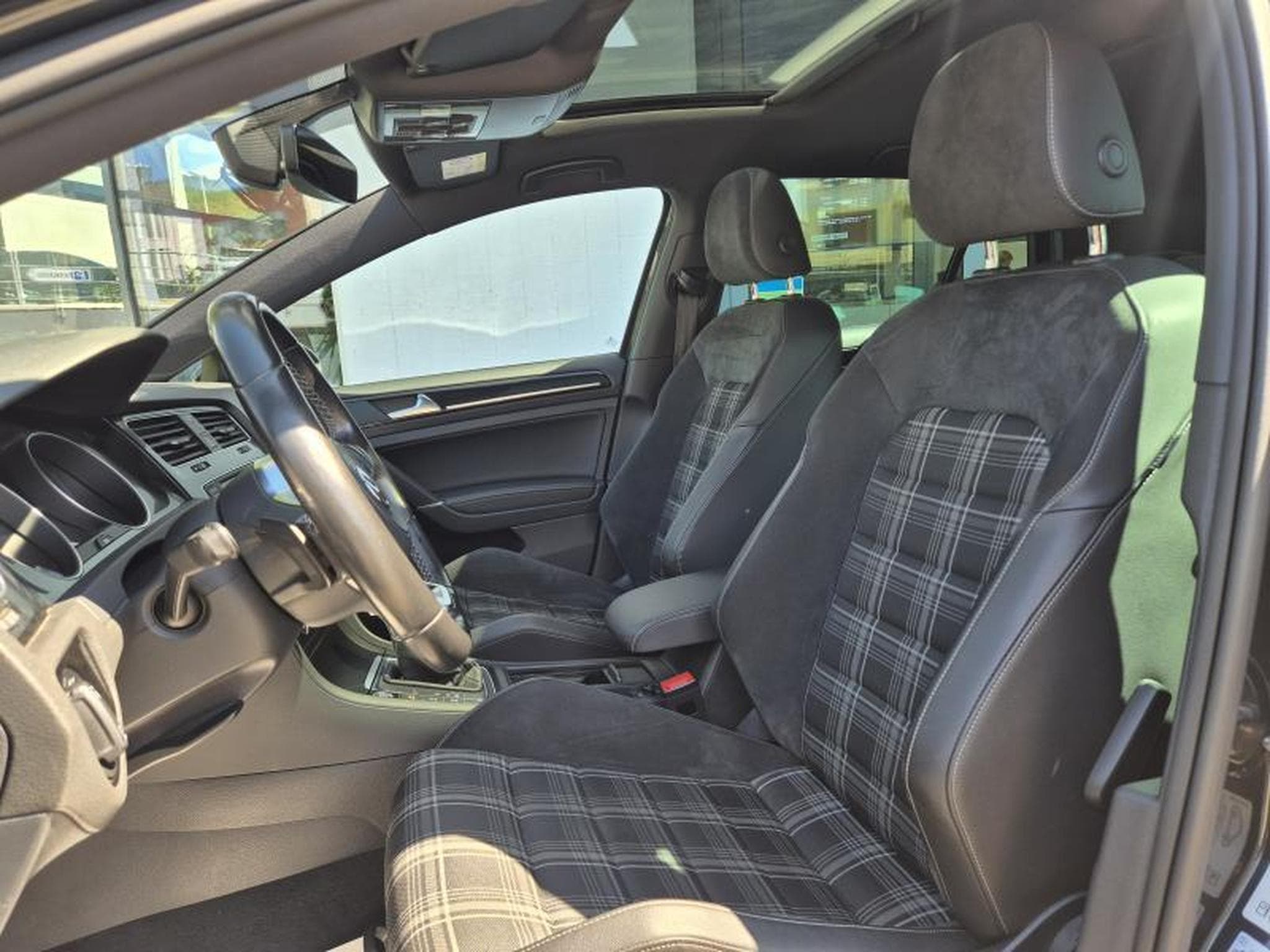 VW Golf GTD BlueMotion Technology DSG (2016) - Foto 8