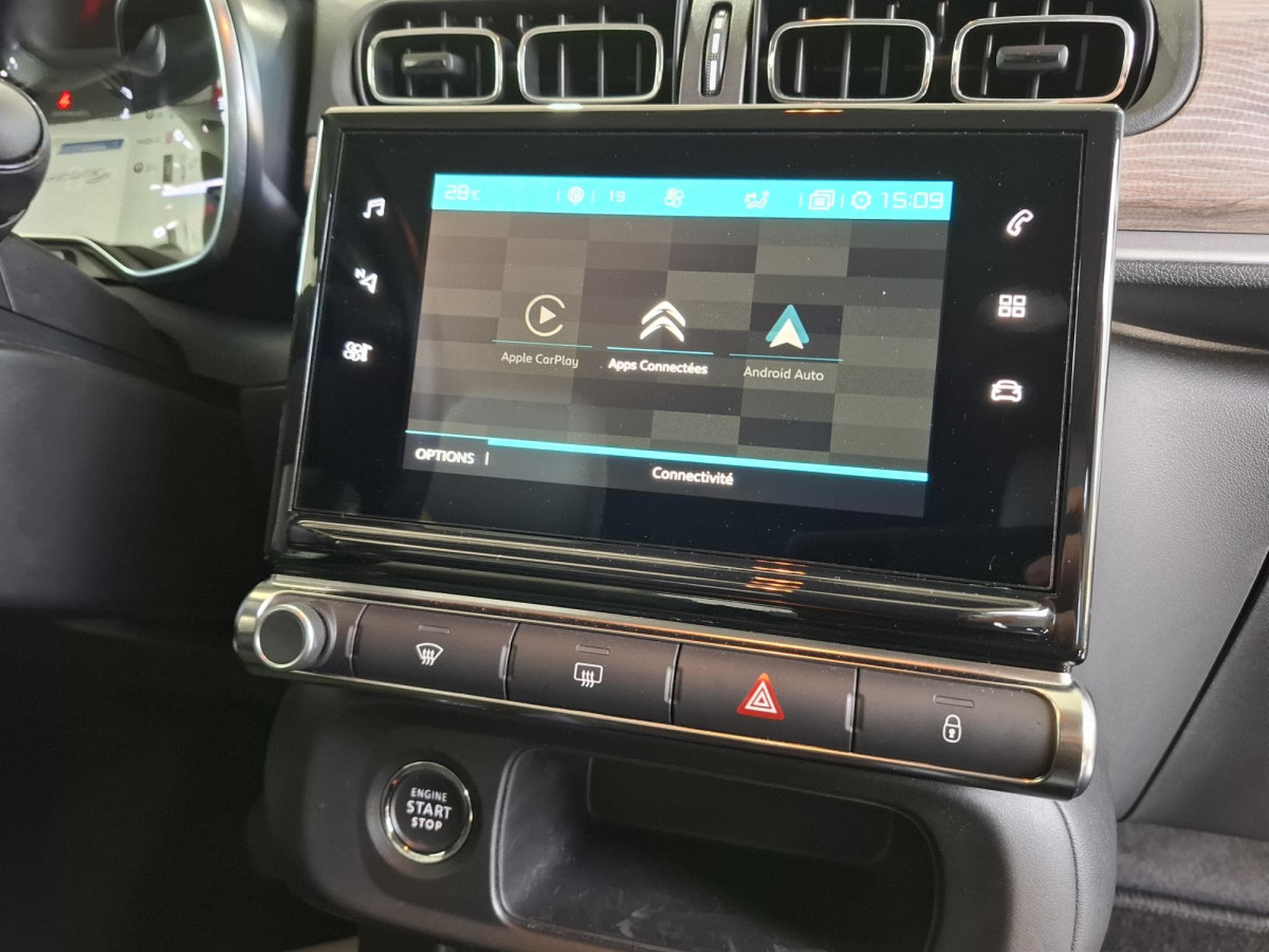 Citroën C3 SHINEPACK 110 B.AUTO, NAVI, CUIR, CARPLAY,LED, CAMERA, 1HAND (2021) - Foto 12