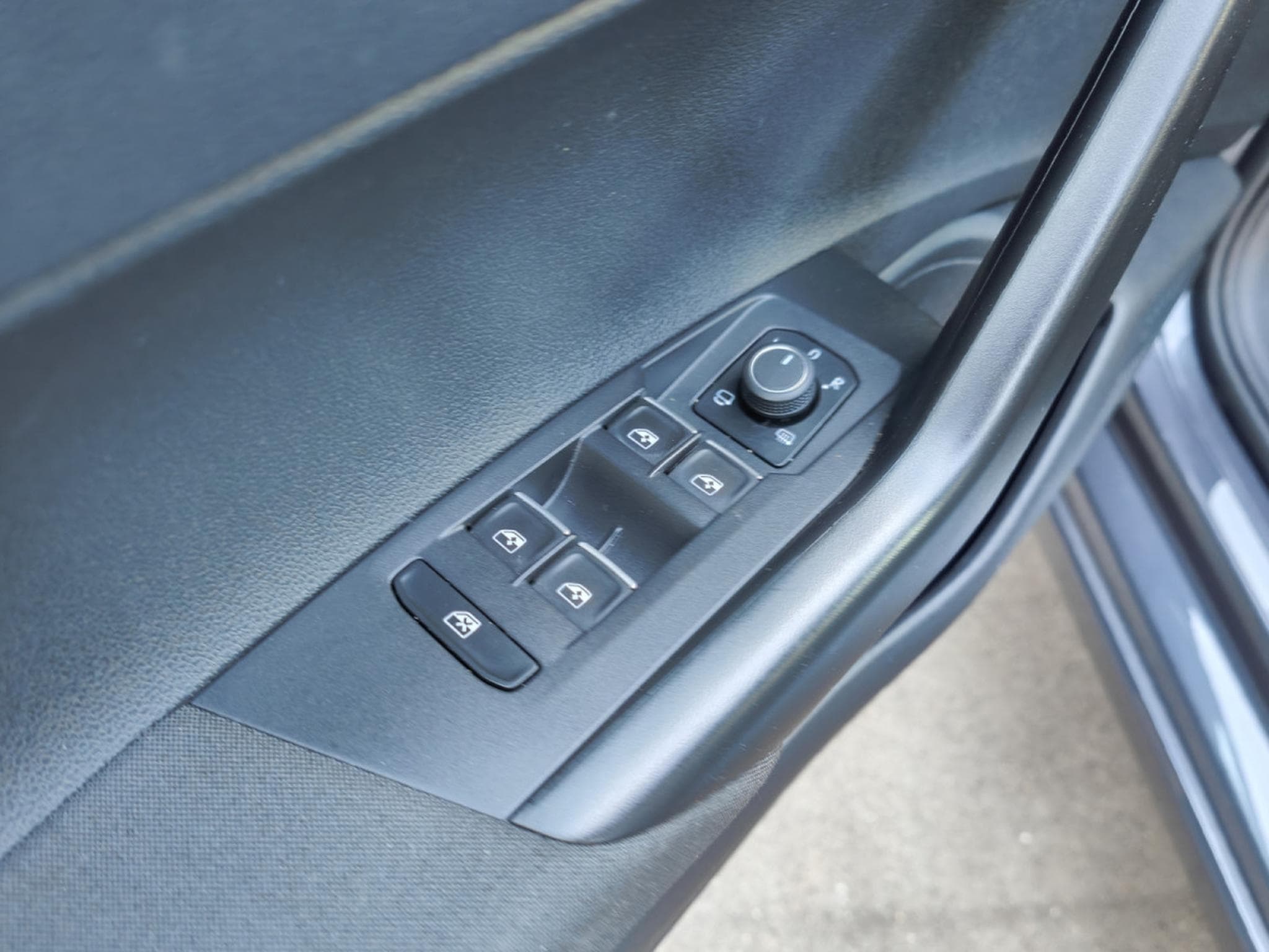 VW Taigo 1.0 TSI R-LINE CARPLAY GPS CAMERA BLUETOOTH (2022) - Photo 12