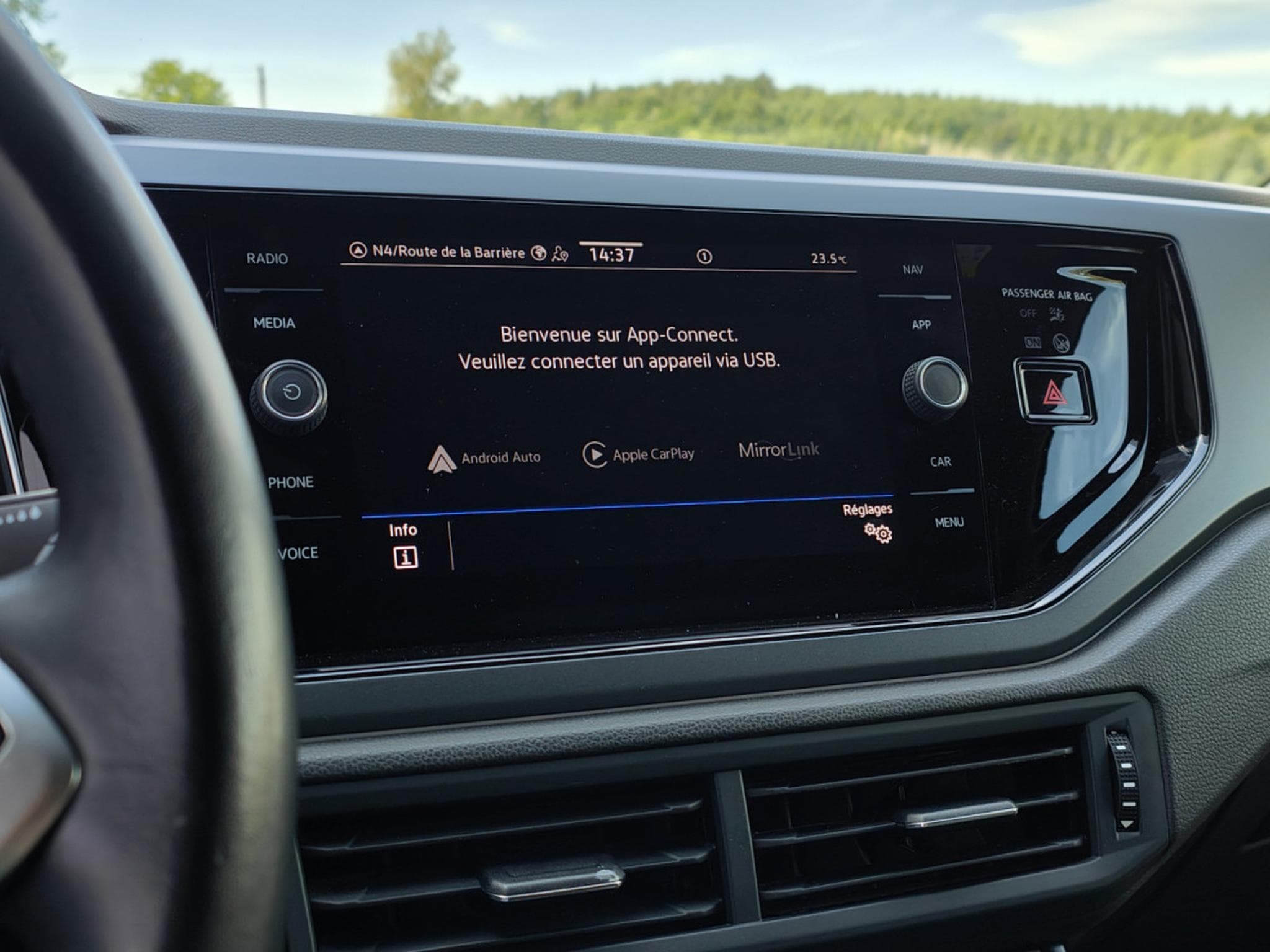 VW Taigo 1.0 TSI R-LINE CARPLAY GPS CAMERA BLUETOOTH (2022) - Photo 16