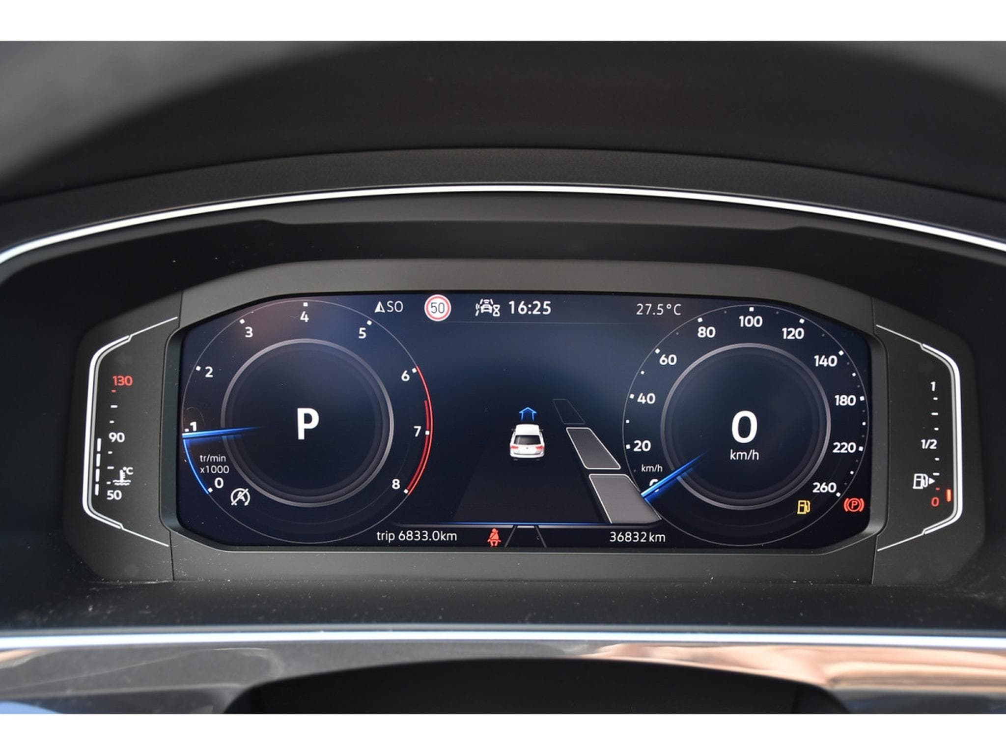 VW Tiguan 1.5 TSI Elegance DSG ACC GPS LANE SIDE KEYLESS ATT RMQ 1° M. (2024) - Photo 15