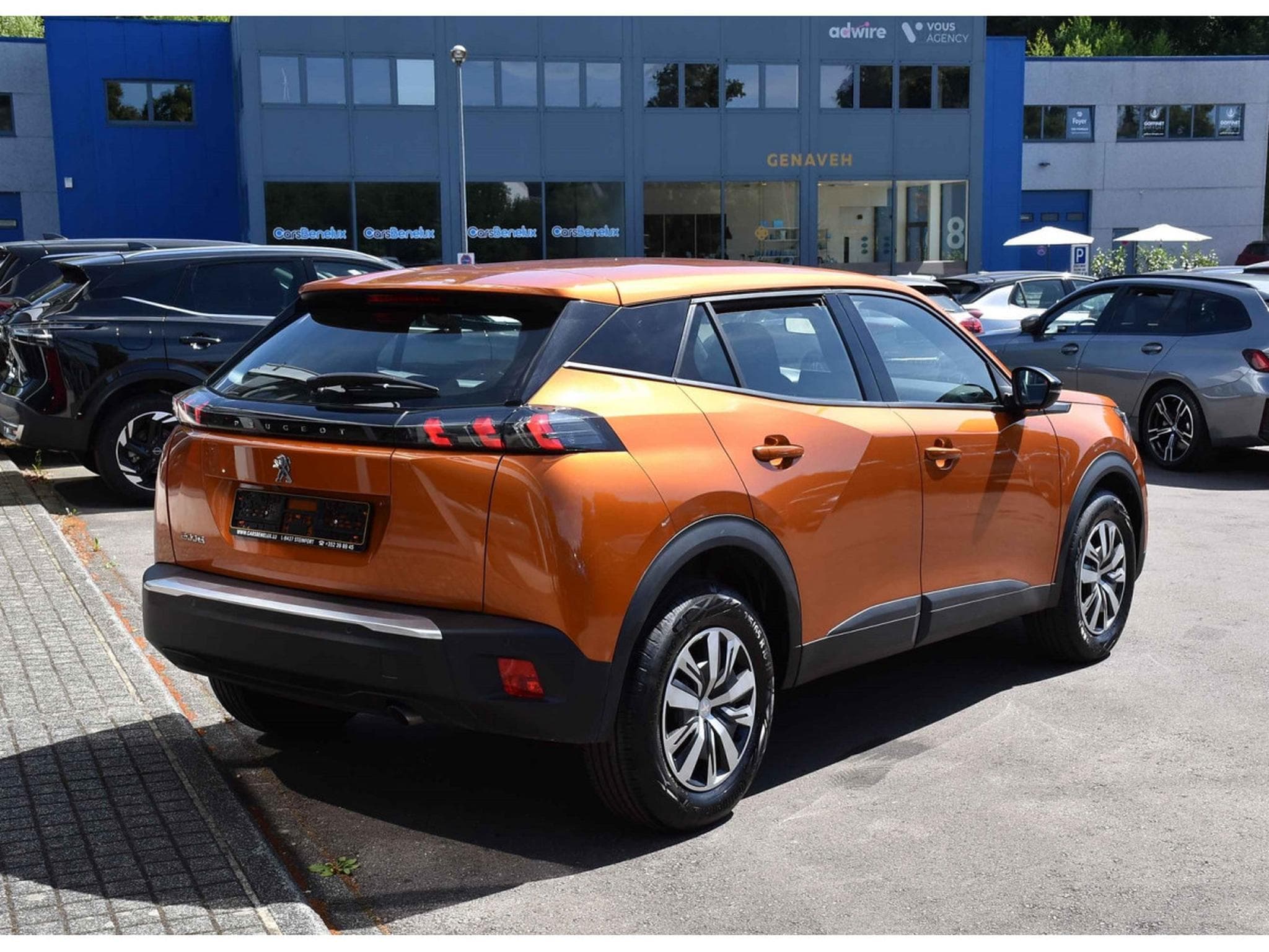 Peugeot 2008 1.2 PureTech Style CLIMA REGUL LANE CAM 1° MAIN (2025) - Photo 4