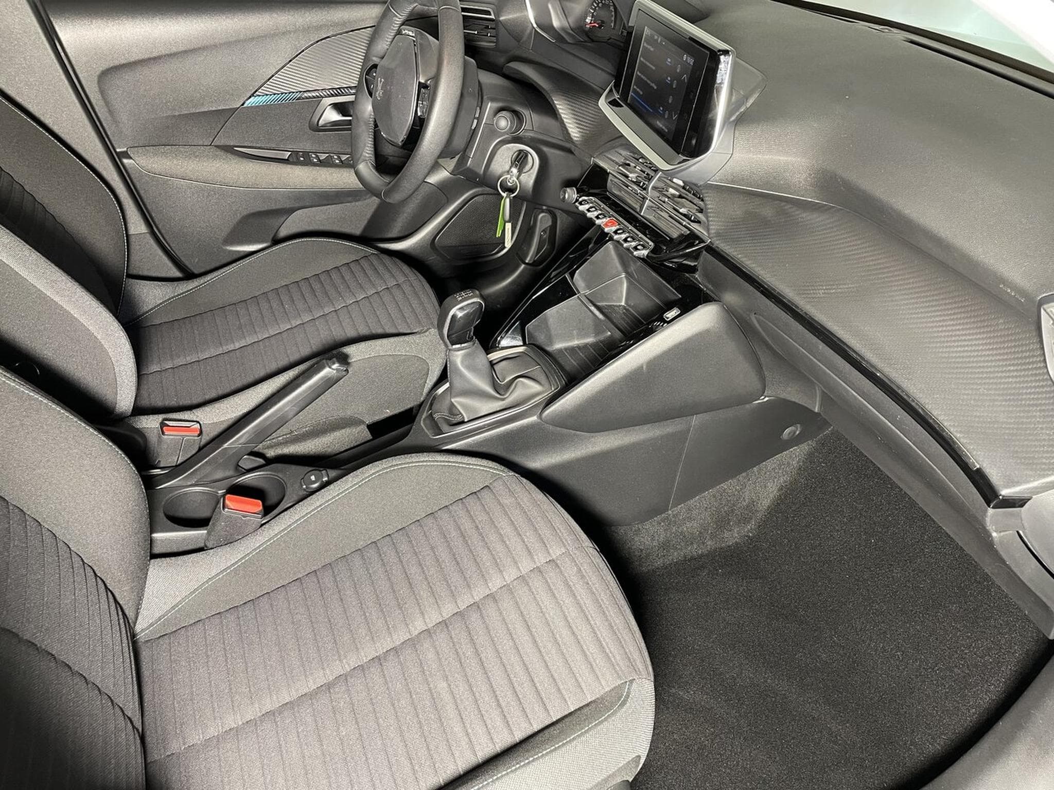 Peugeot 208 1.2 ESSENCE 75 CV STYLE CARPLAY 5P (2023) - Photo 9
