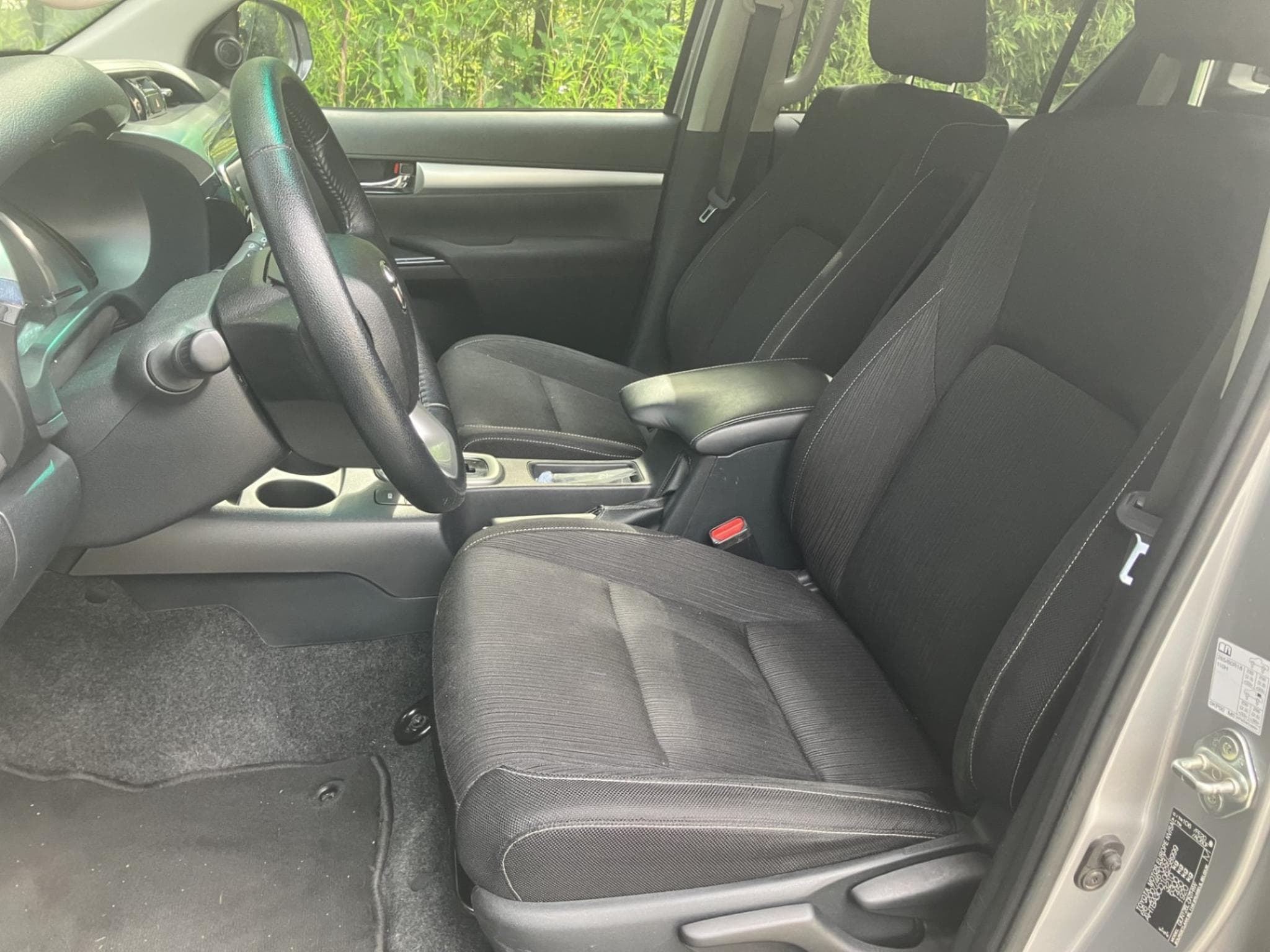 Toyota Hilux Comfort Double Cab (2024) - Photo 16