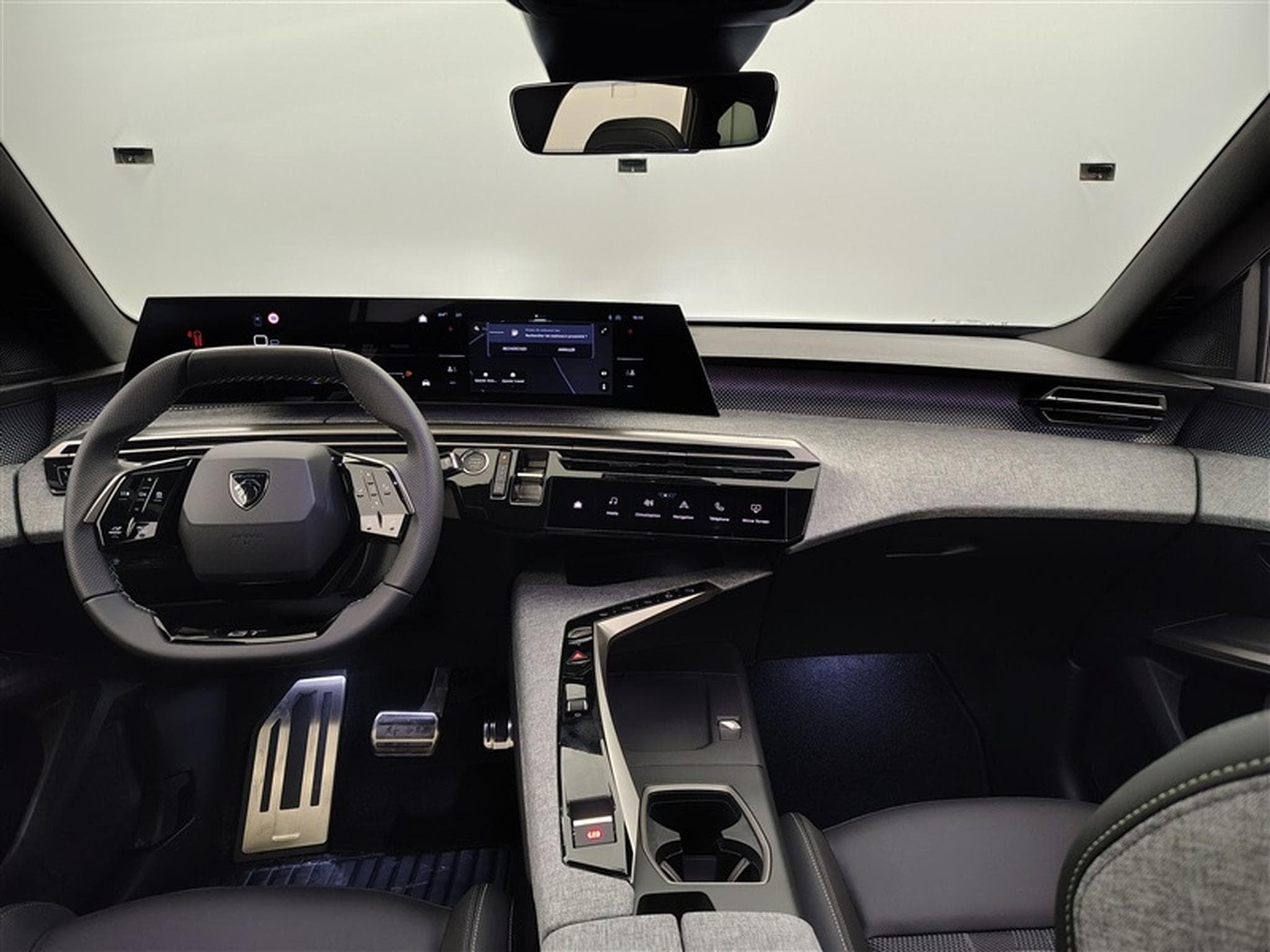 Peugeot 5008 1.2 HYBRID 145cv e-DSC6 GT 7pl. NAVI / FULL LED / PANO / CAM (2026) - Photo 8