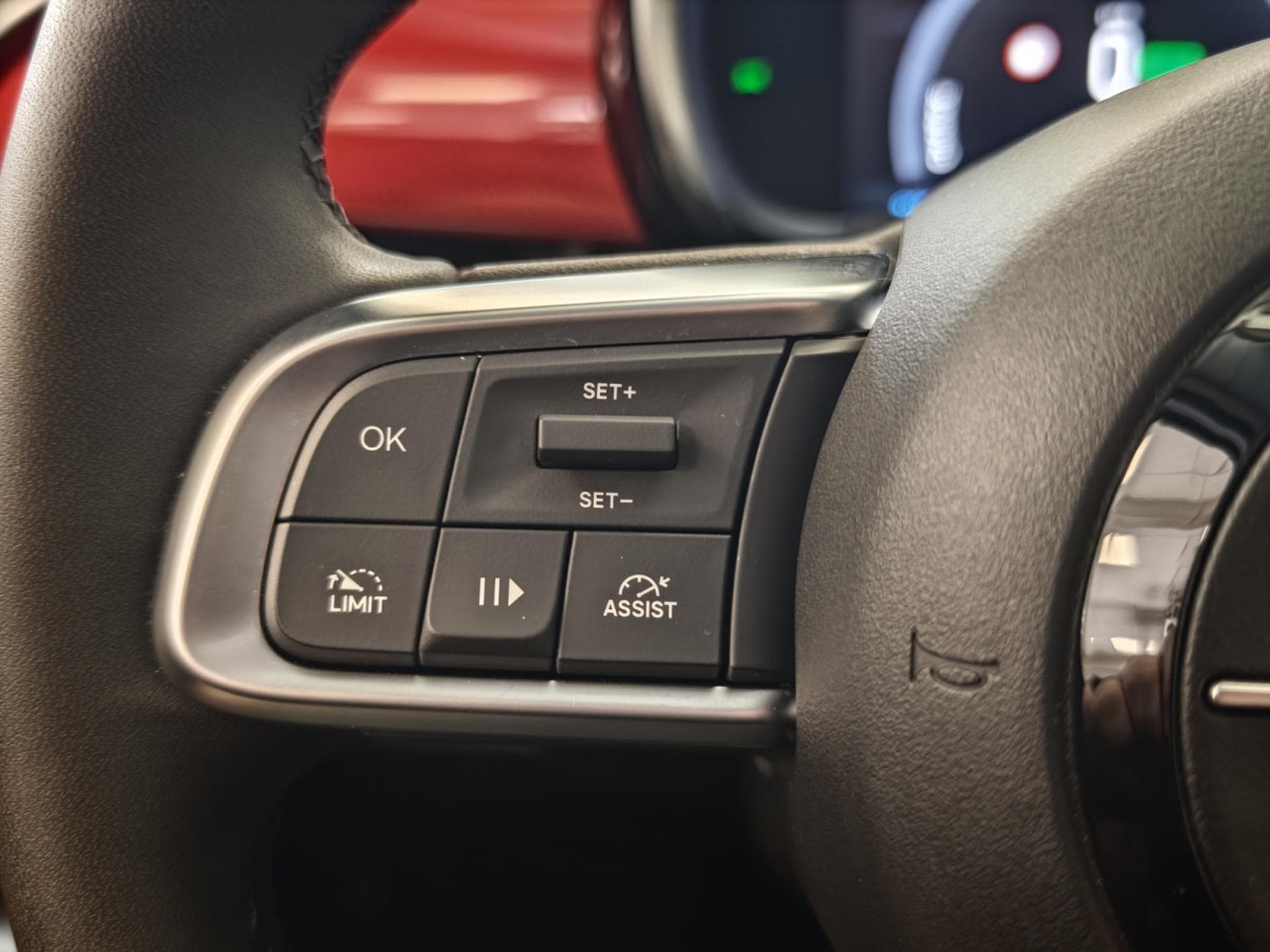 Fiat 600 Red Edition (2024) - Photo 14