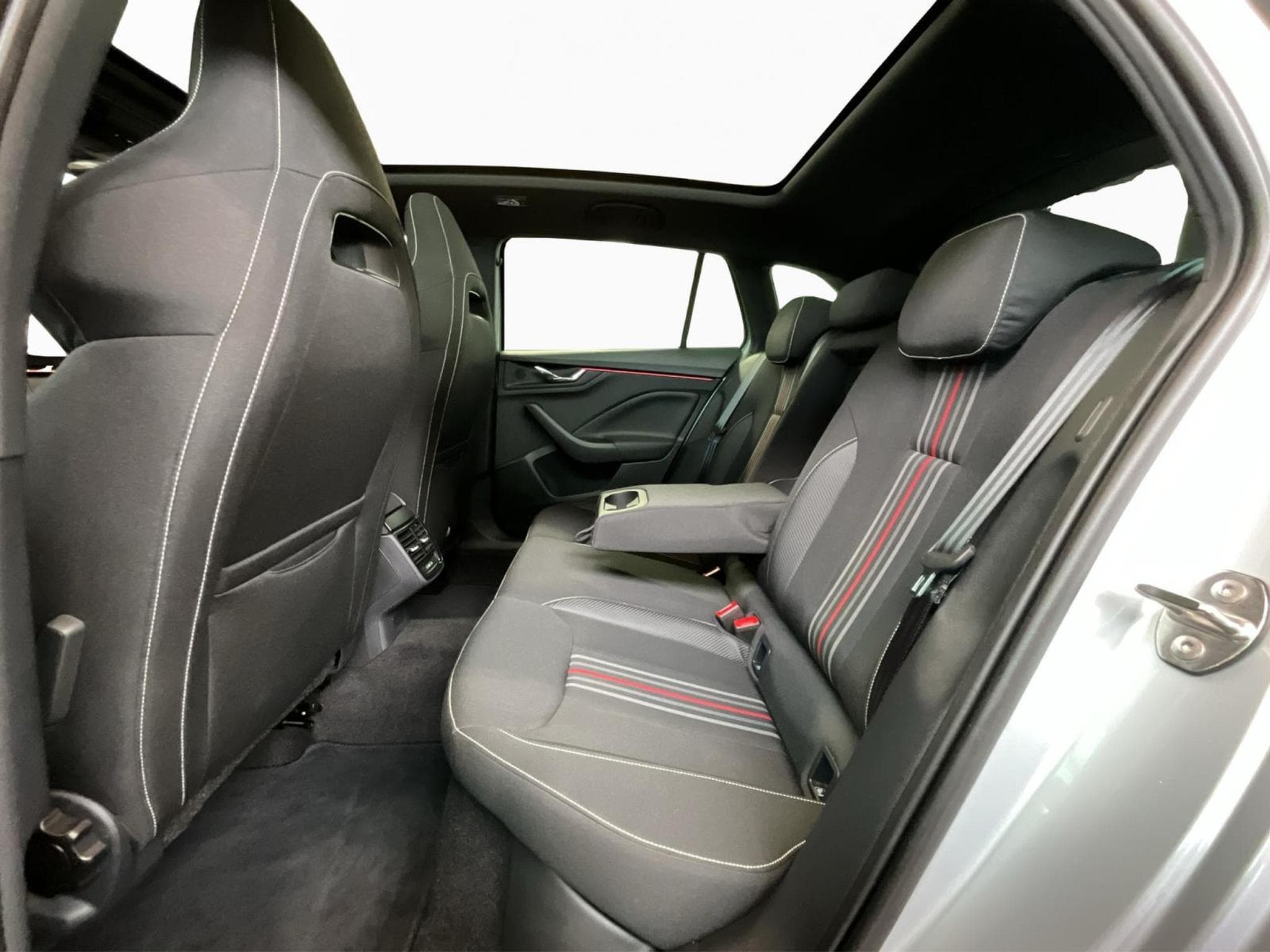 Skoda Scala Monte-Carlo+BVM+LED+Navi (2025) - Foto 16