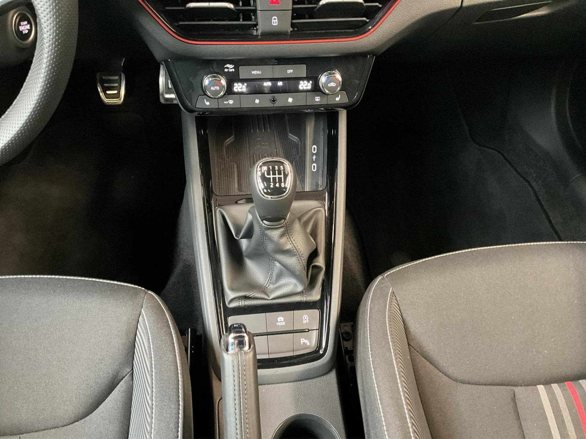 Skoda Scala Monte-Carlo+BVM+LED+Navi (2025) - Foto 16