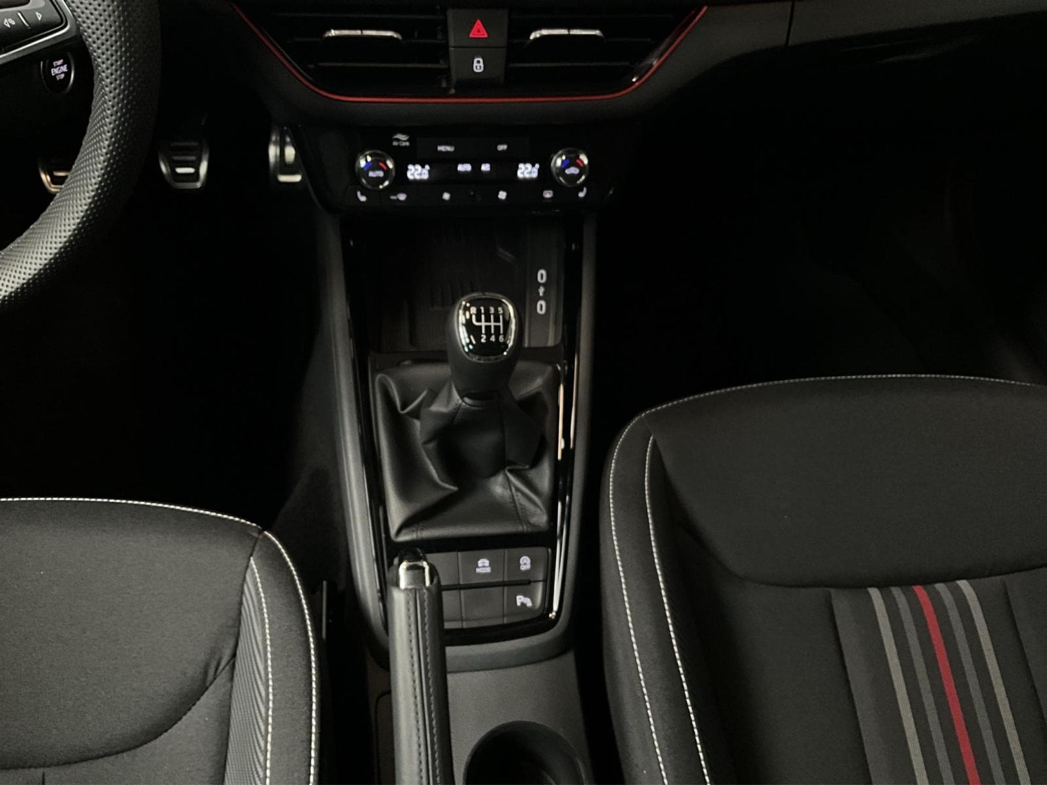 Skoda Scala Monte-Carlo+BVM+LED+Navi (2025) - Foto 16