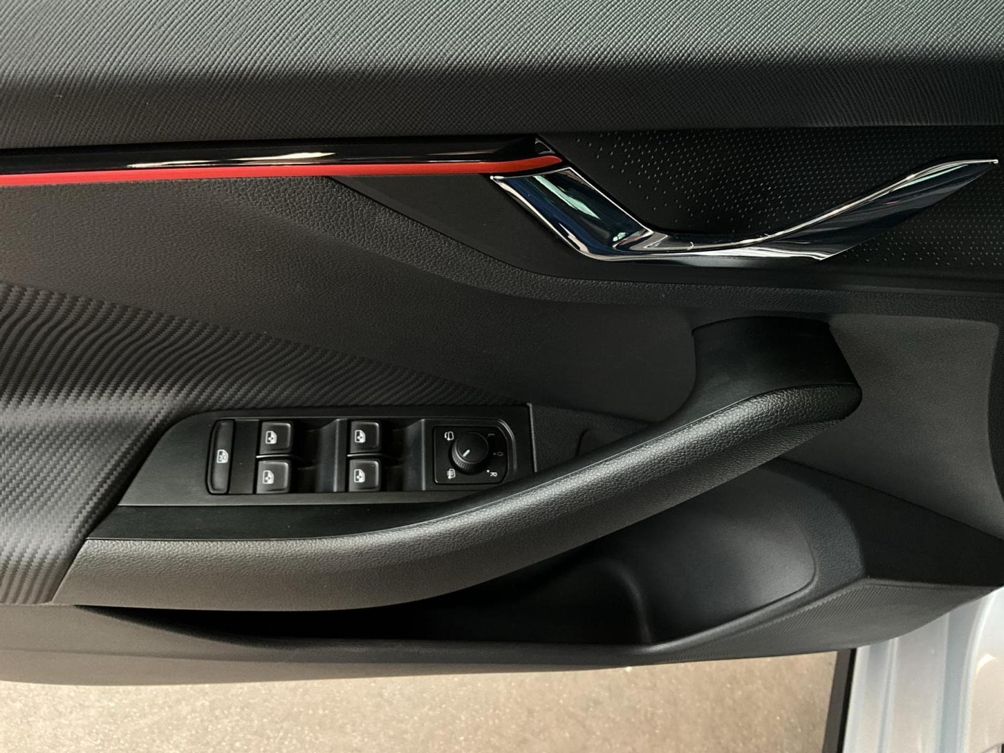 Skoda Scala Monte-Carlo+BVM+LED+Navi (2025) - Foto 18