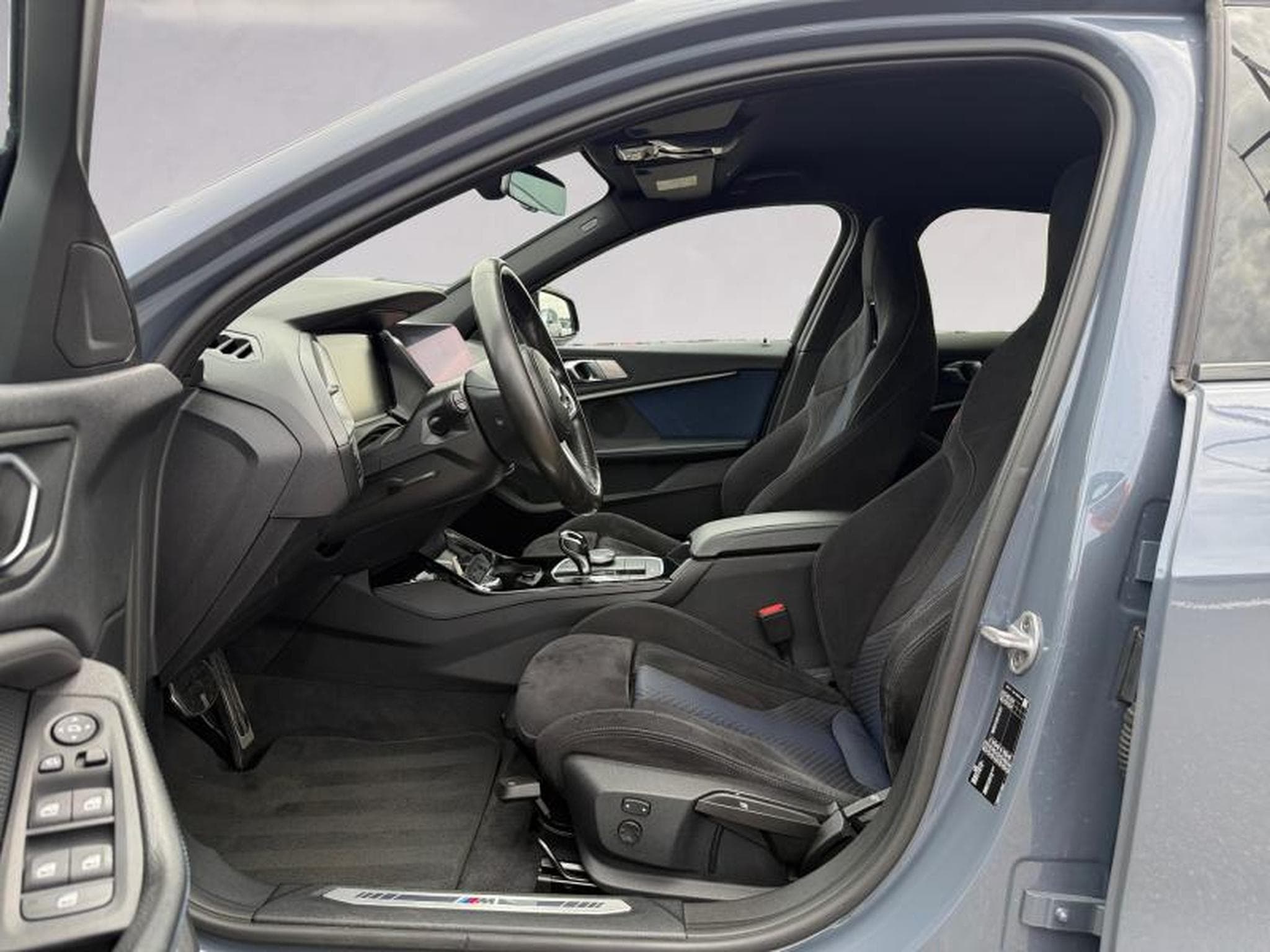 BMW 118 118i Hatch Kit M Sport (2019) - Photo 11