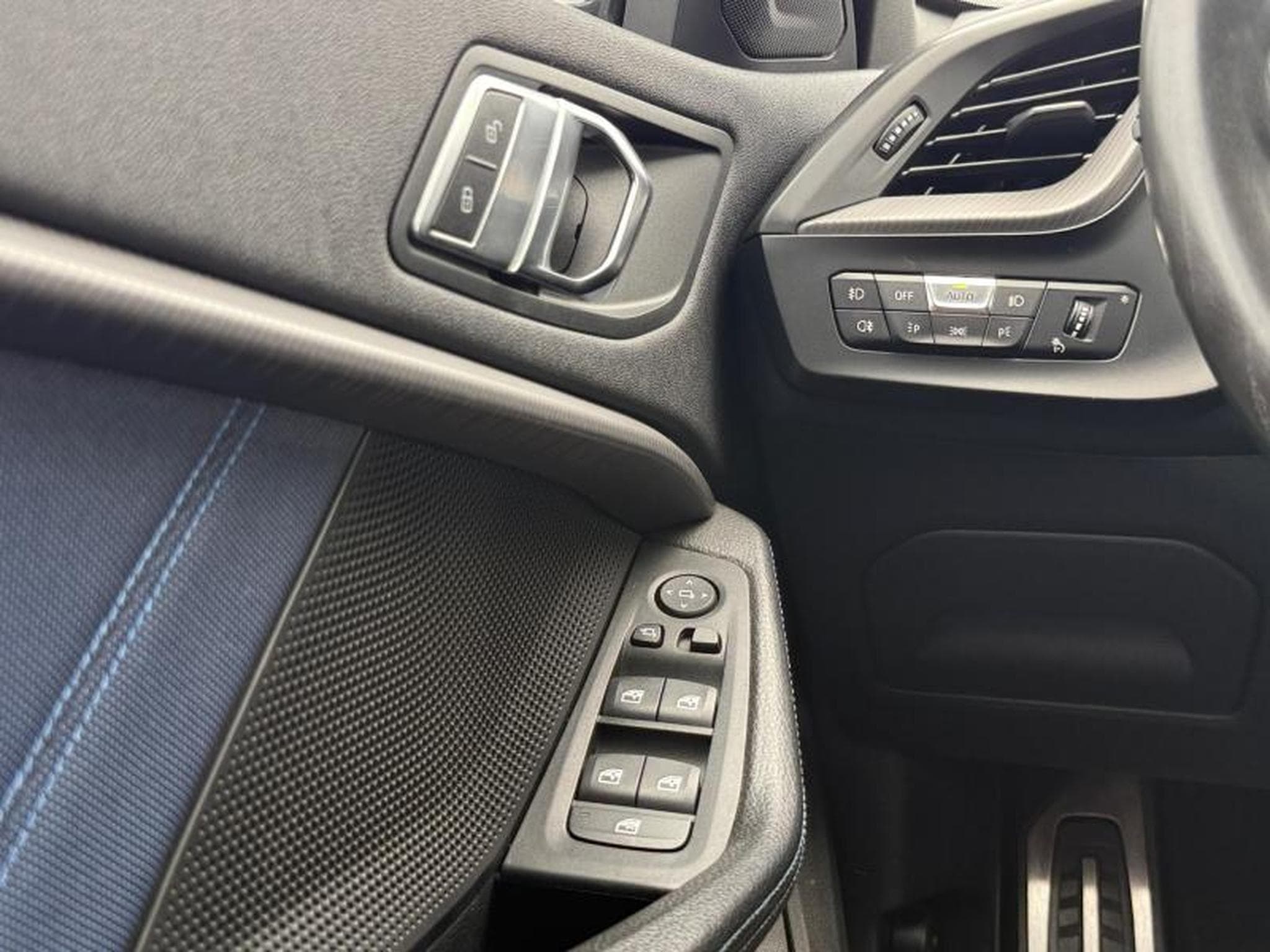 BMW 118 118i Hatch Kit M Sport (2019) - Photo 15