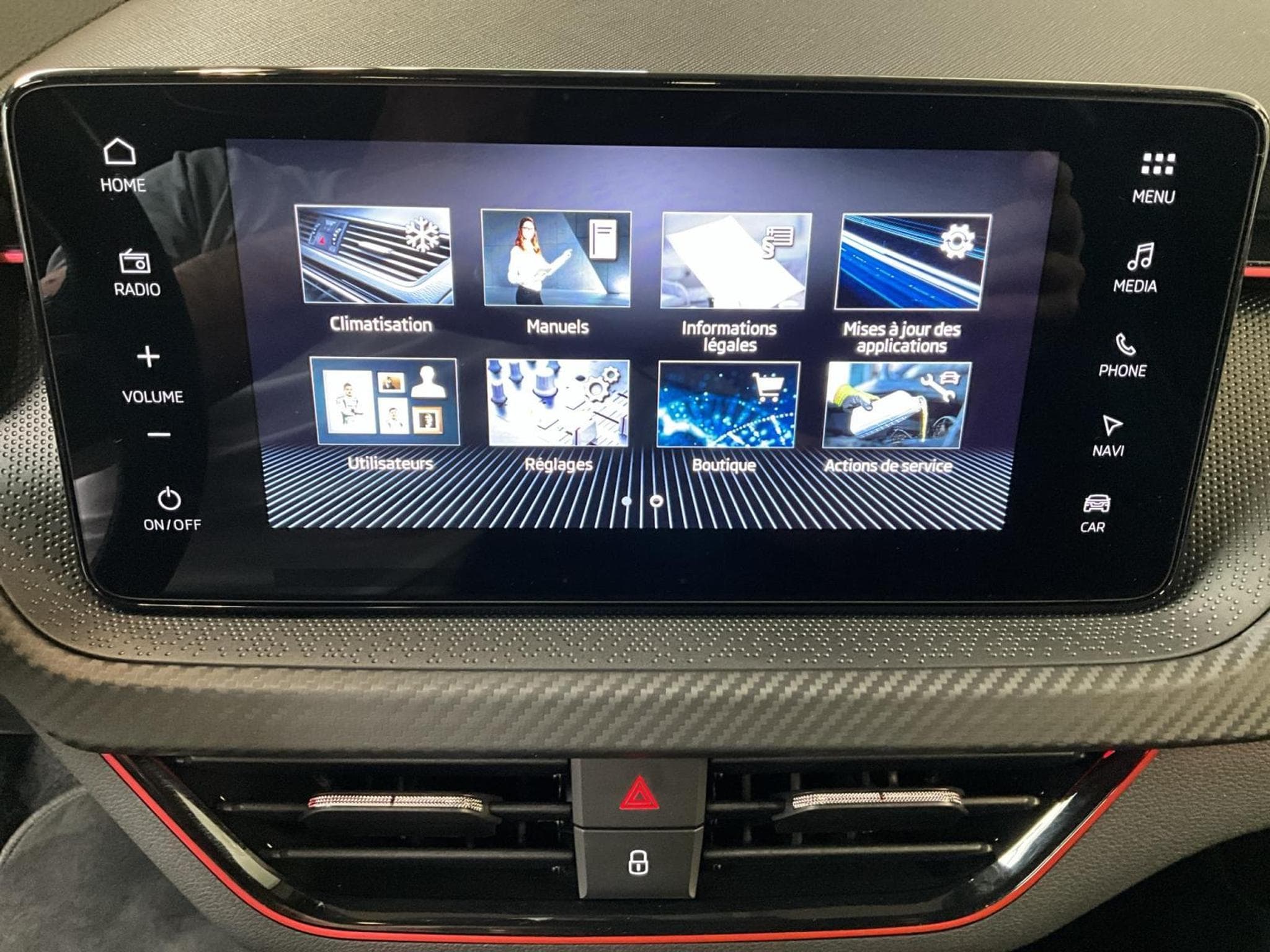 Skoda Kamiq Monte-Carlo+DSG+LM18+P.Drive+P.Sécurity (2025) - Foto 20