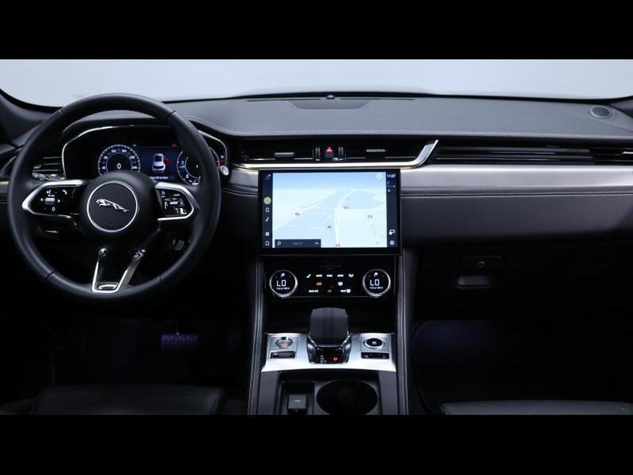 Jaguar F-Pace D165 S R-Dynamic S AWD Auto (2024) - Foto 11