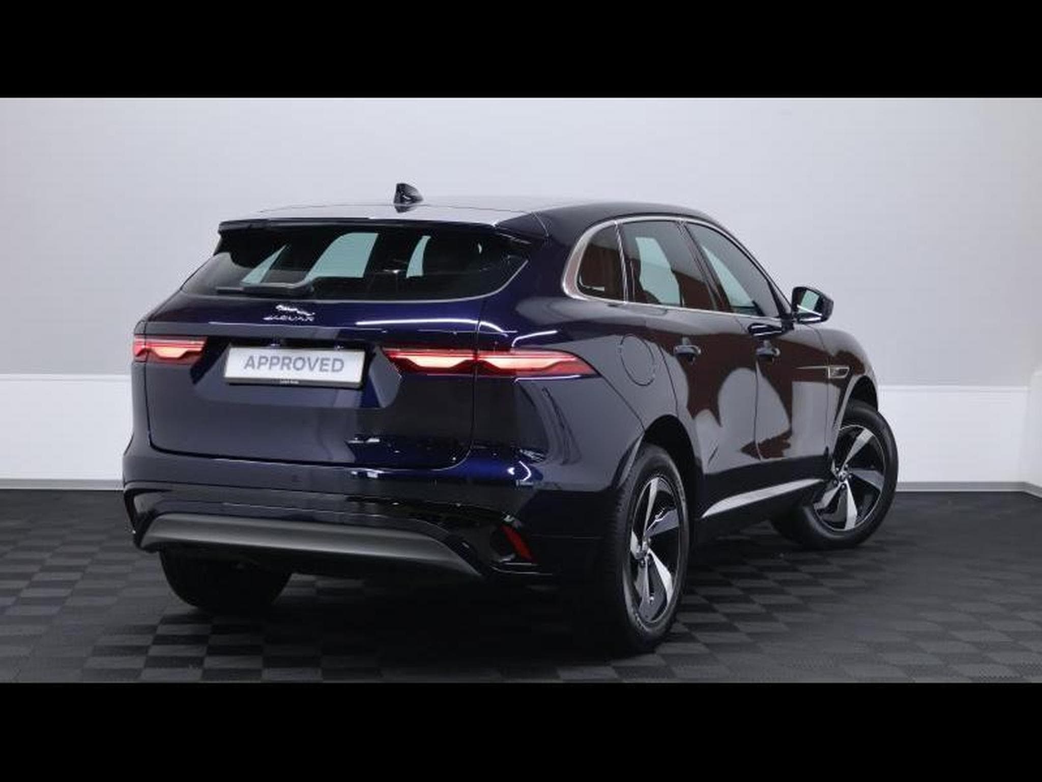 Jaguar F-Pace D165 S R-Dynamic S AWD Auto (2024) - Foto 4