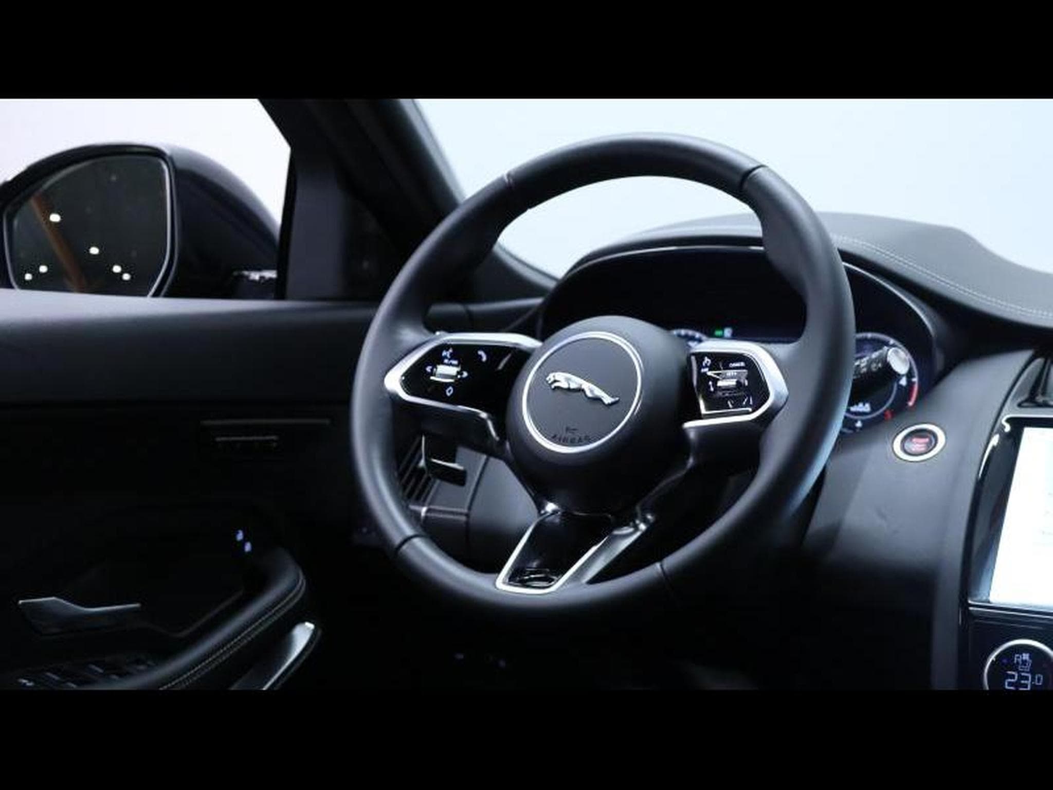 Jaguar E-Pace D165 R-Dynamic S AWD auto (2024) - Foto 13