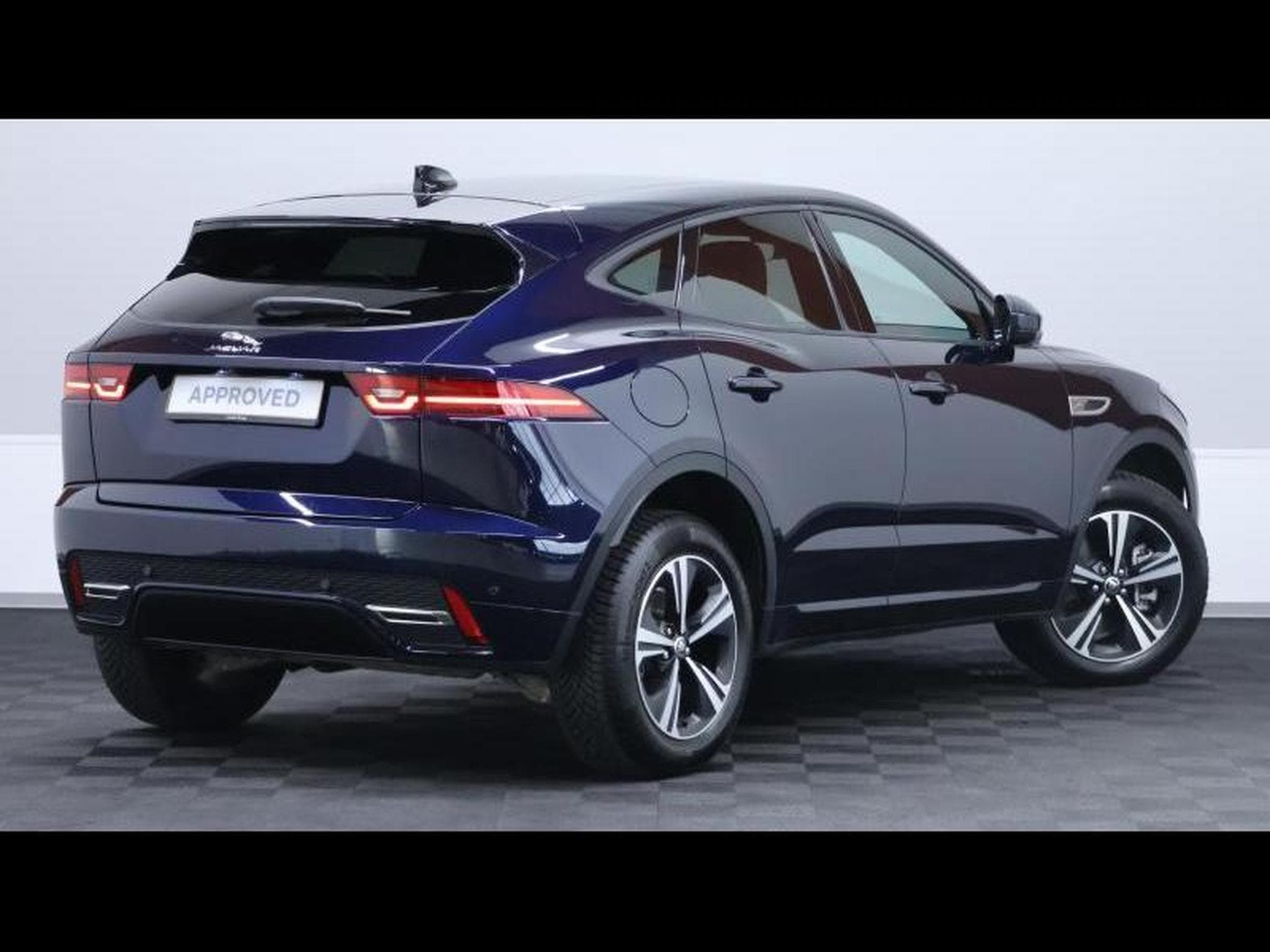 Jaguar E-Pace D165 R-Dynamic S AWD auto (2024) - Foto 4