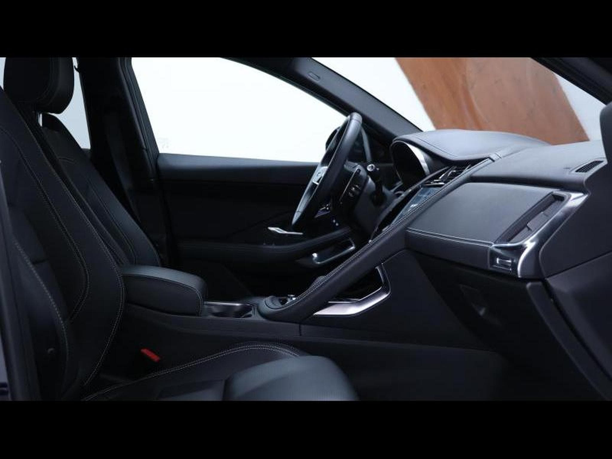 Jaguar E-Pace D165 R-Dynamic S AWD auto (2024) - Foto 9