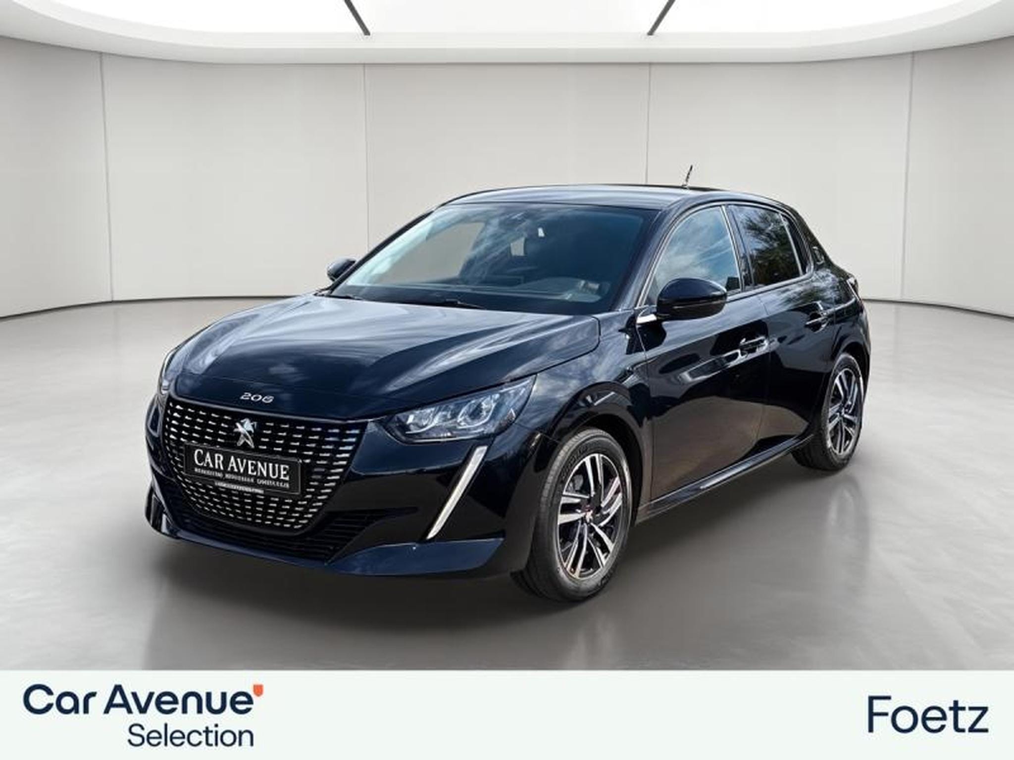 PEUGEOT 208