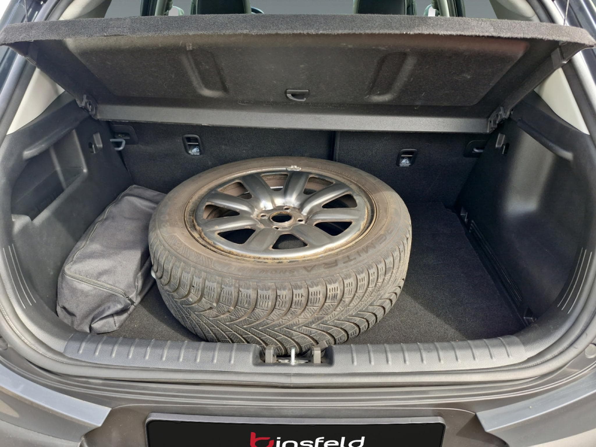 Kia Stonic GT Line1.0T ISG (2022) - Foto 19