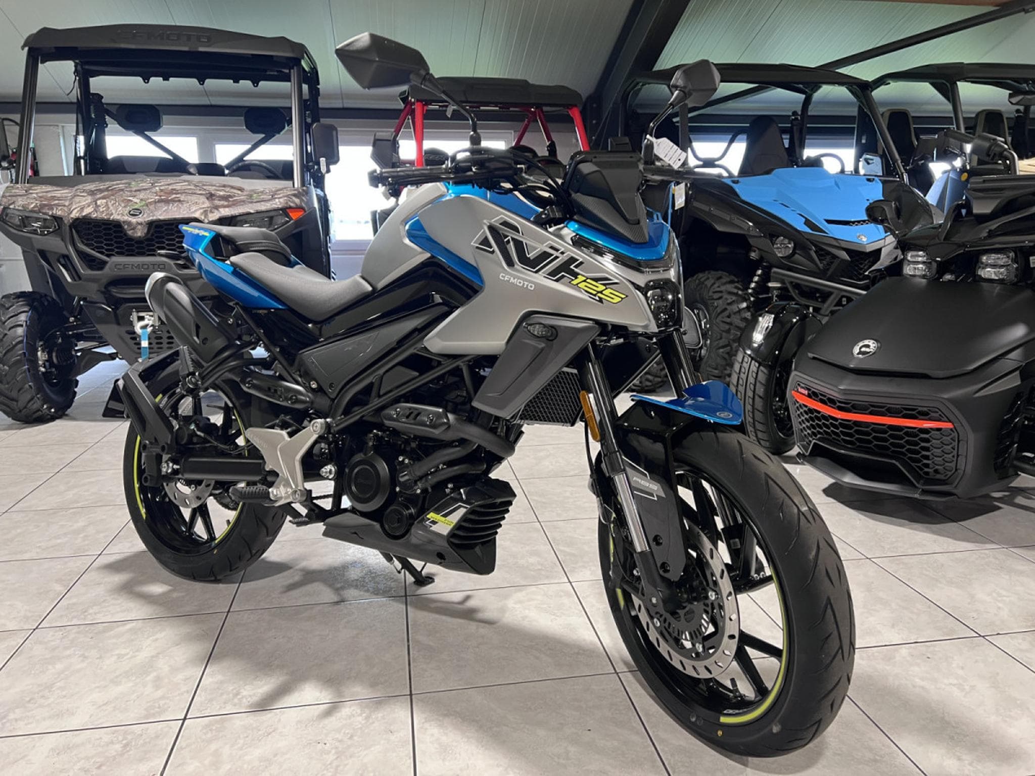 CF Moto 125 NK (2026) - Photo 7